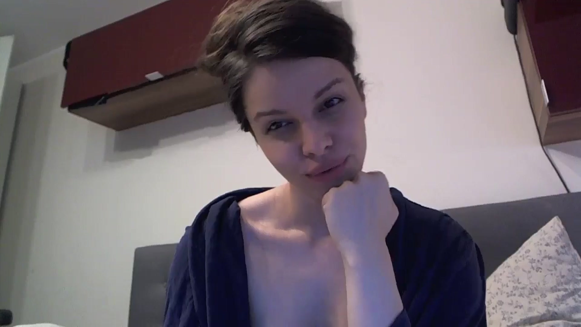 Gallery image thumbnail from Heaven_hot's myfreecams stream on, 09/06/2025, 15:15 image 16 of 20