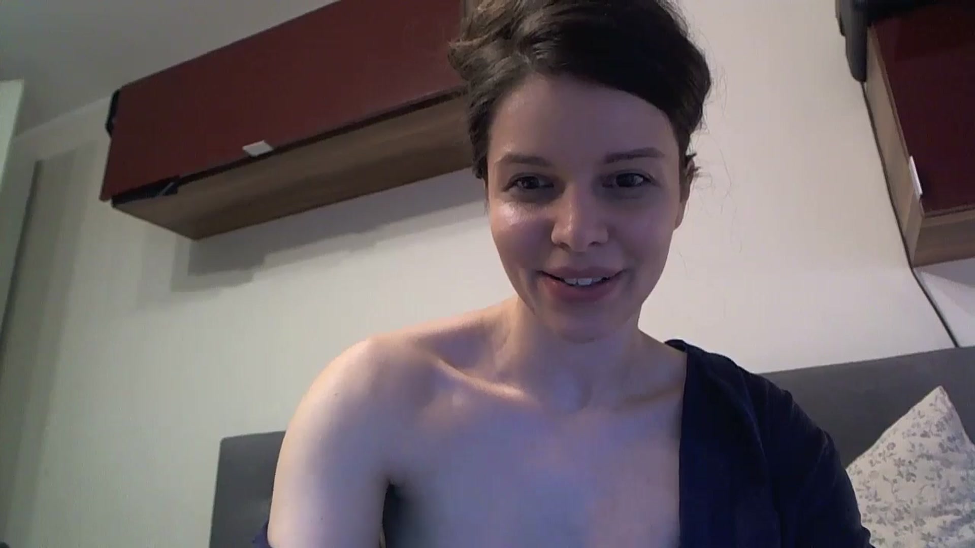 Gallery image thumbnail from Heaven_hot's myfreecams stream on, 09/06/2025, 15:15 image 17 of 20