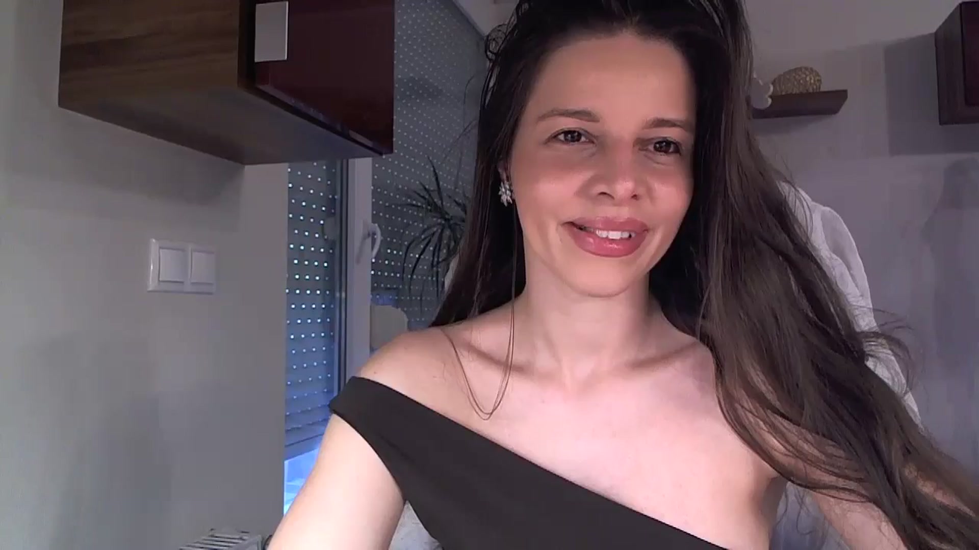 Gallery image thumbnail from Heaven_hot's myfreecams stream on, 09/13/2025, 13:00 image 1 of 20