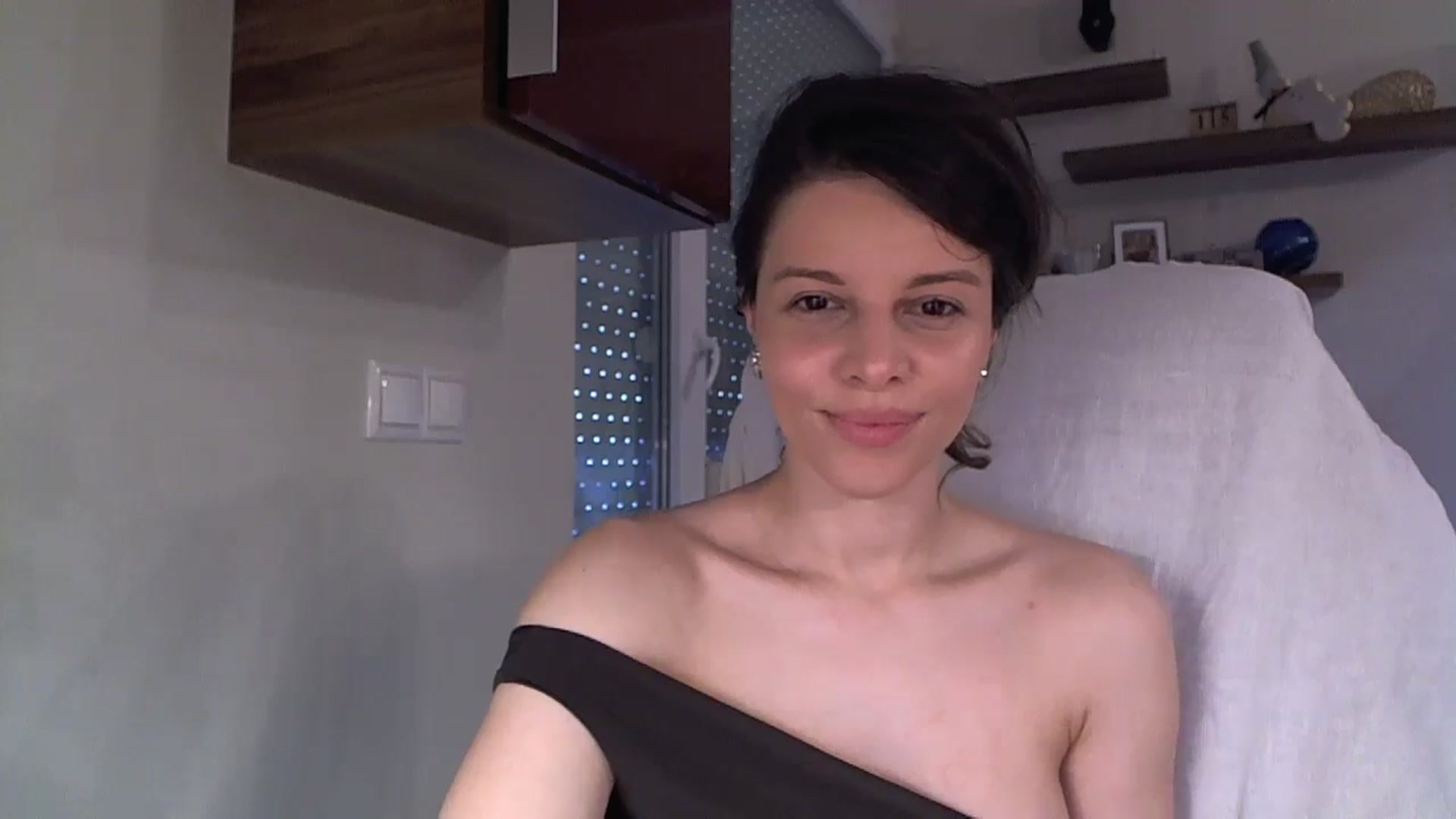 Gallery image thumbnail from Heaven_hot's myfreecams stream on, 09/13/2025, 13:00 image 17 of 20