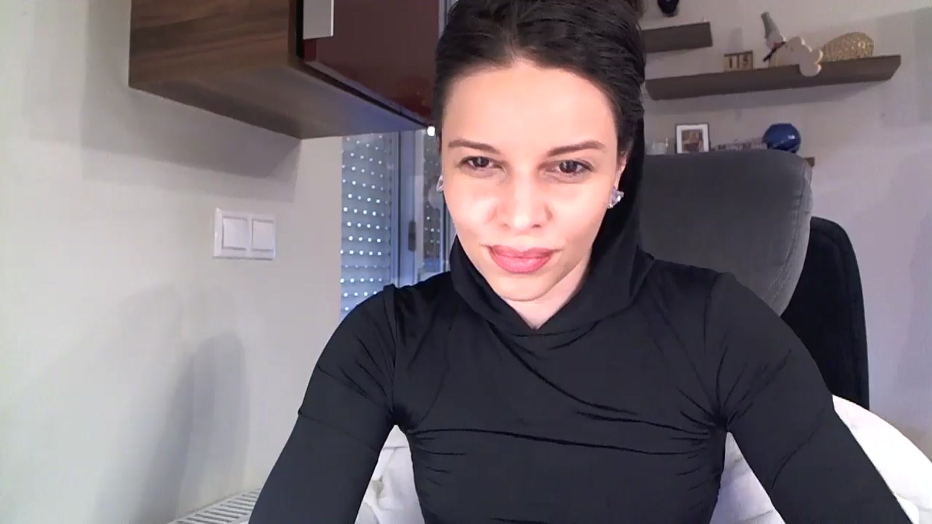 Gallery image thumbnail from Heaven_hot's myfreecams stream on, 09/14/2025, 15:43 image 4 of 20