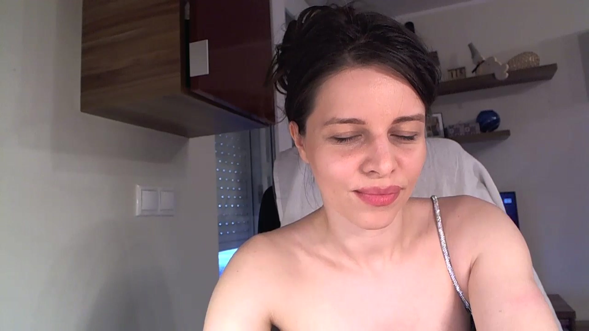 Gallery image thumbnail from Heaven_hot's myfreecams stream on, 09/20/2025, 16:03 image 16 of 20