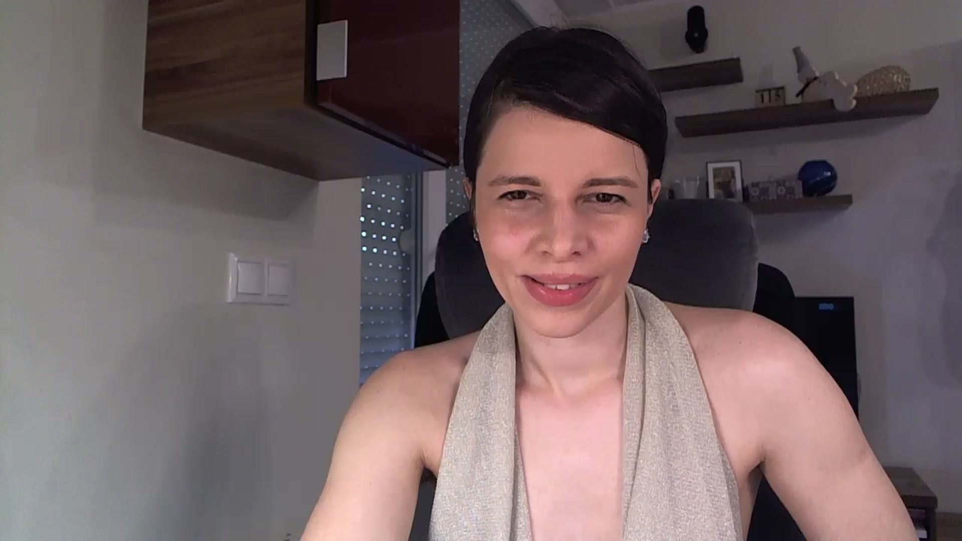 Gallery image thumbnail from Heaven_hot's myfreecams stream on, 09/28/2025, 14:56 image 5 of 20