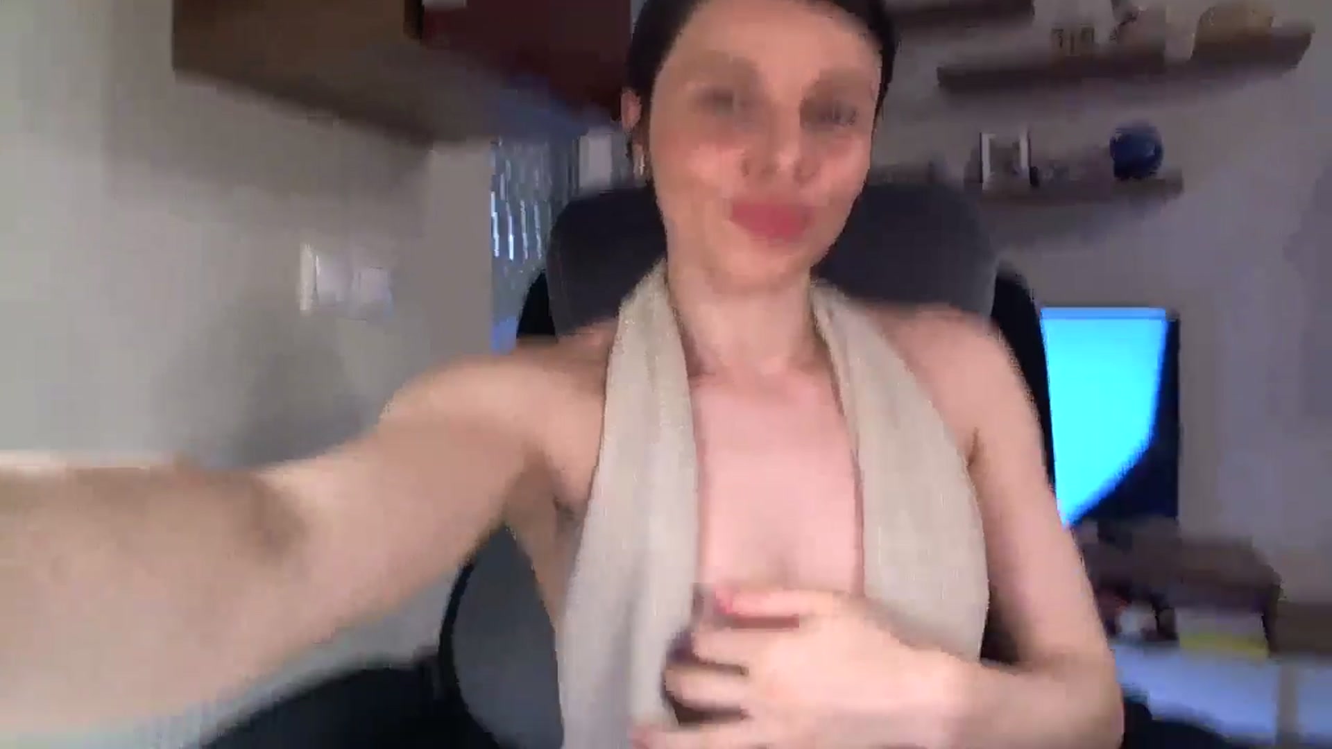 Gallery image thumbnail from Heaven_hot's myfreecams stream on, 09/28/2025, 14:56 image 7 of 20