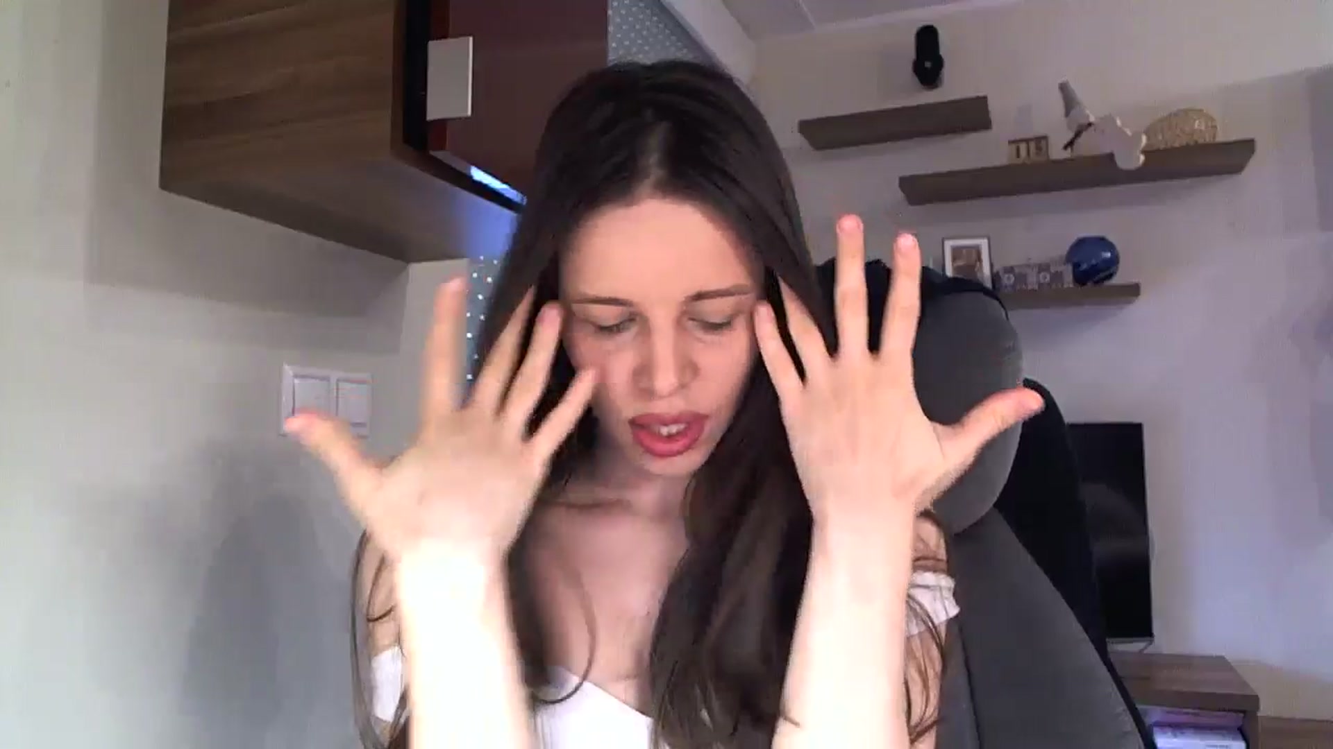 Gallery image thumbnail from Heaven_hot's myfreecams stream on, 10/06/2025, 11:56 image 5 of 20