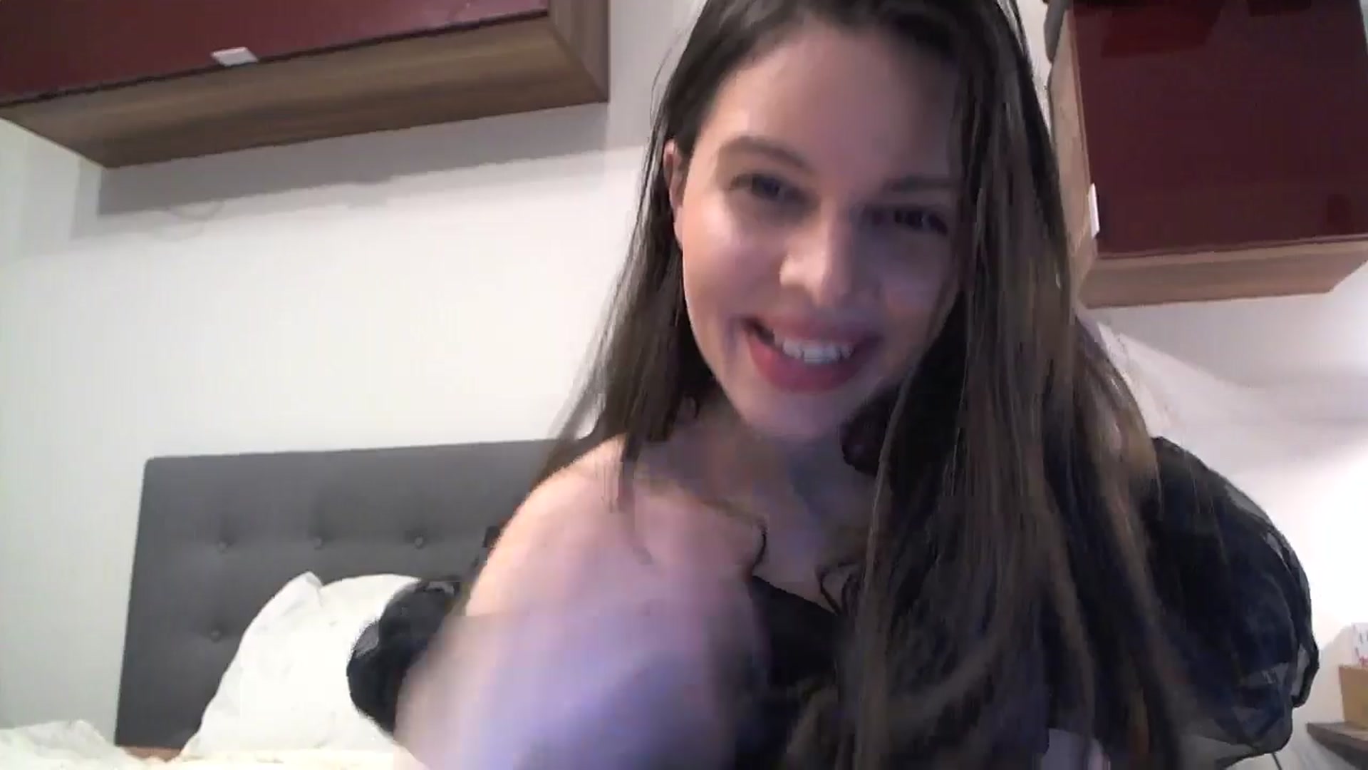 Gallery image thumbnail from Heaven_hot's myfreecams stream on, 10/11/2025, 12:10 image 4 of 20