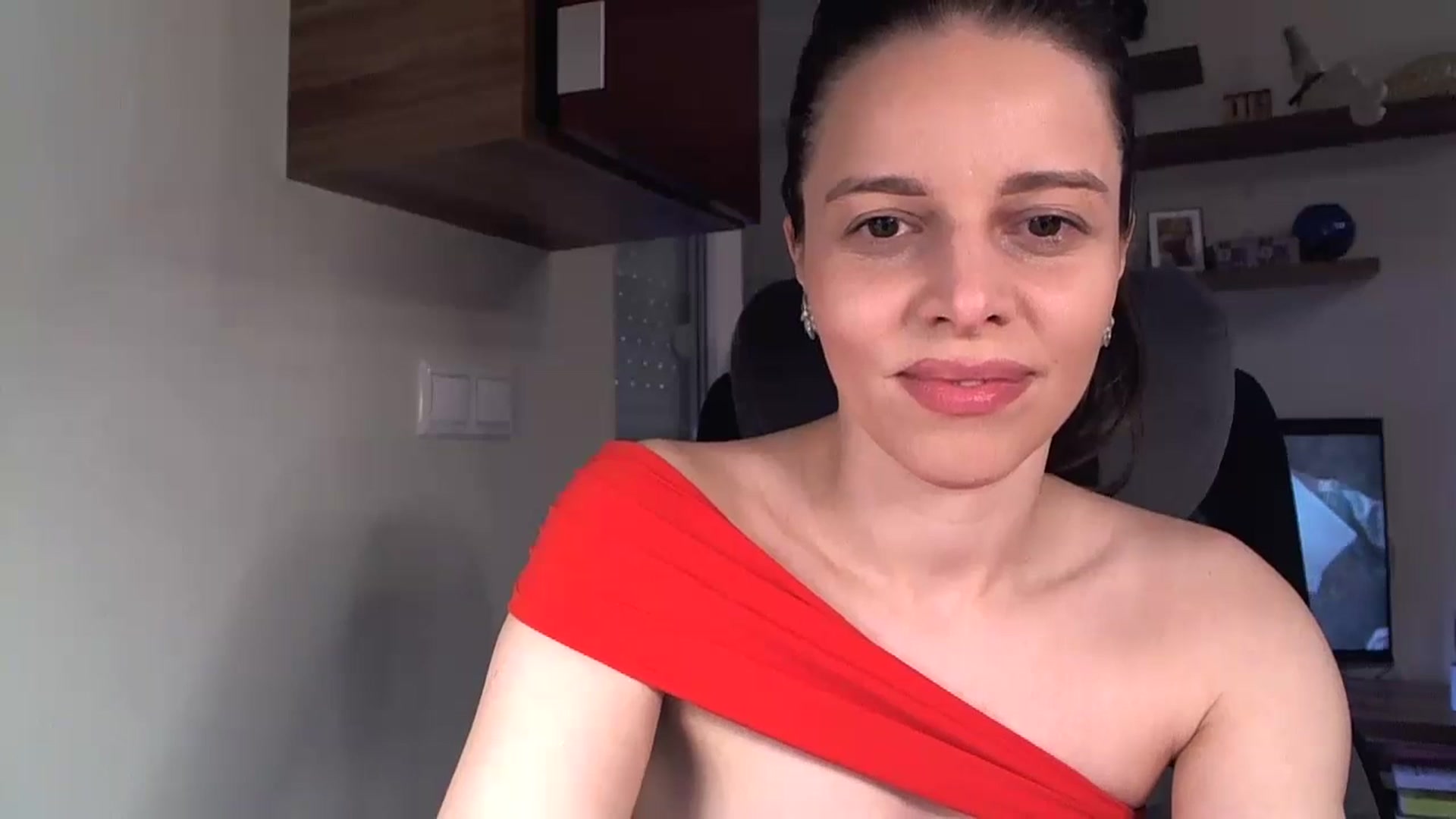 Gallery image thumbnail from Heaven_hot's myfreecams stream on, 10/12/2025, 15:01 image 19 of 20