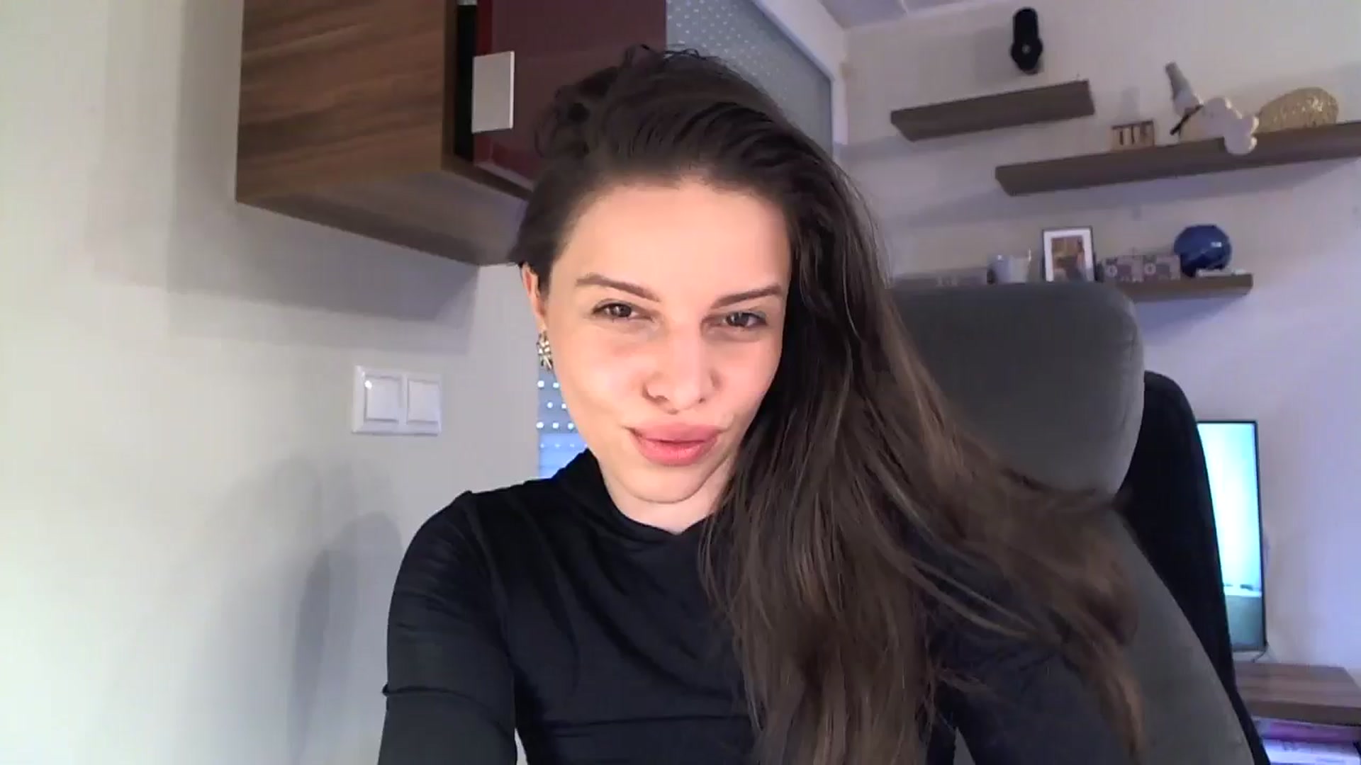 Gallery image thumbnail from Heaven_hot's myfreecams stream on, 10/19/2025, 12:00 image 19 of 20