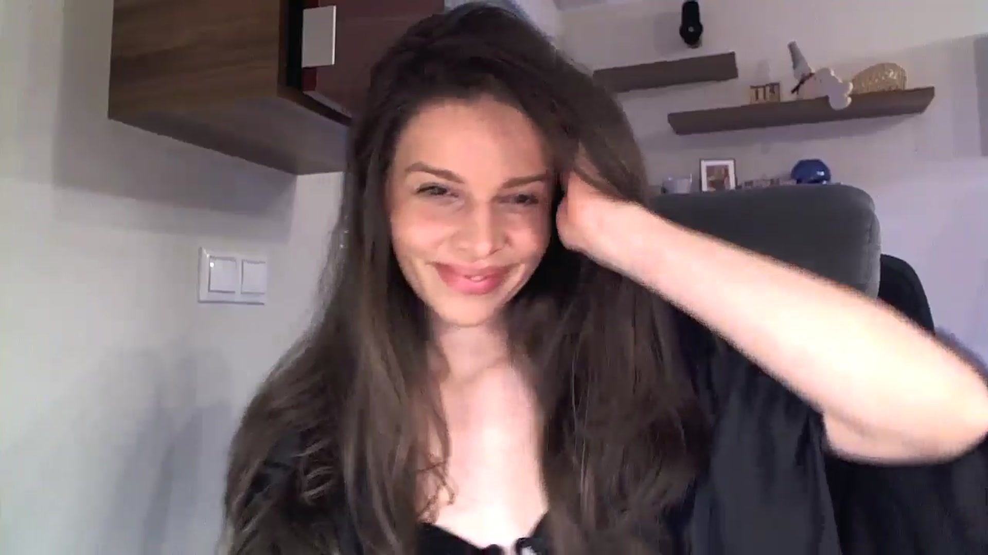 Gallery image thumbnail from Heaven_hot's myfreecams stream on, 10/25/2025, 11:37 image 17 of 20