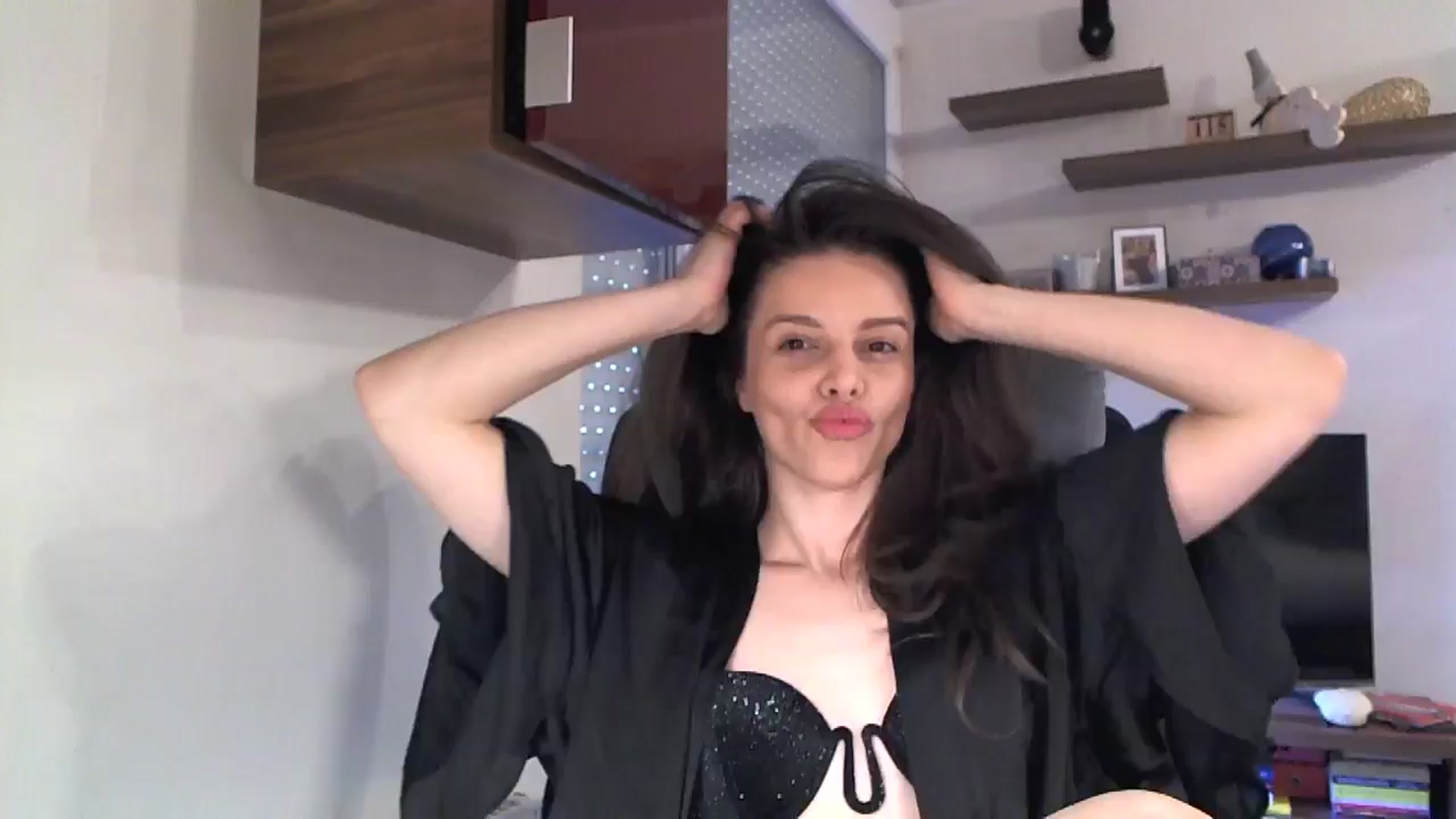 Gallery image thumbnail from Heaven_hot's myfreecams stream on, 10/25/2025, 12:27 image 15 of 20