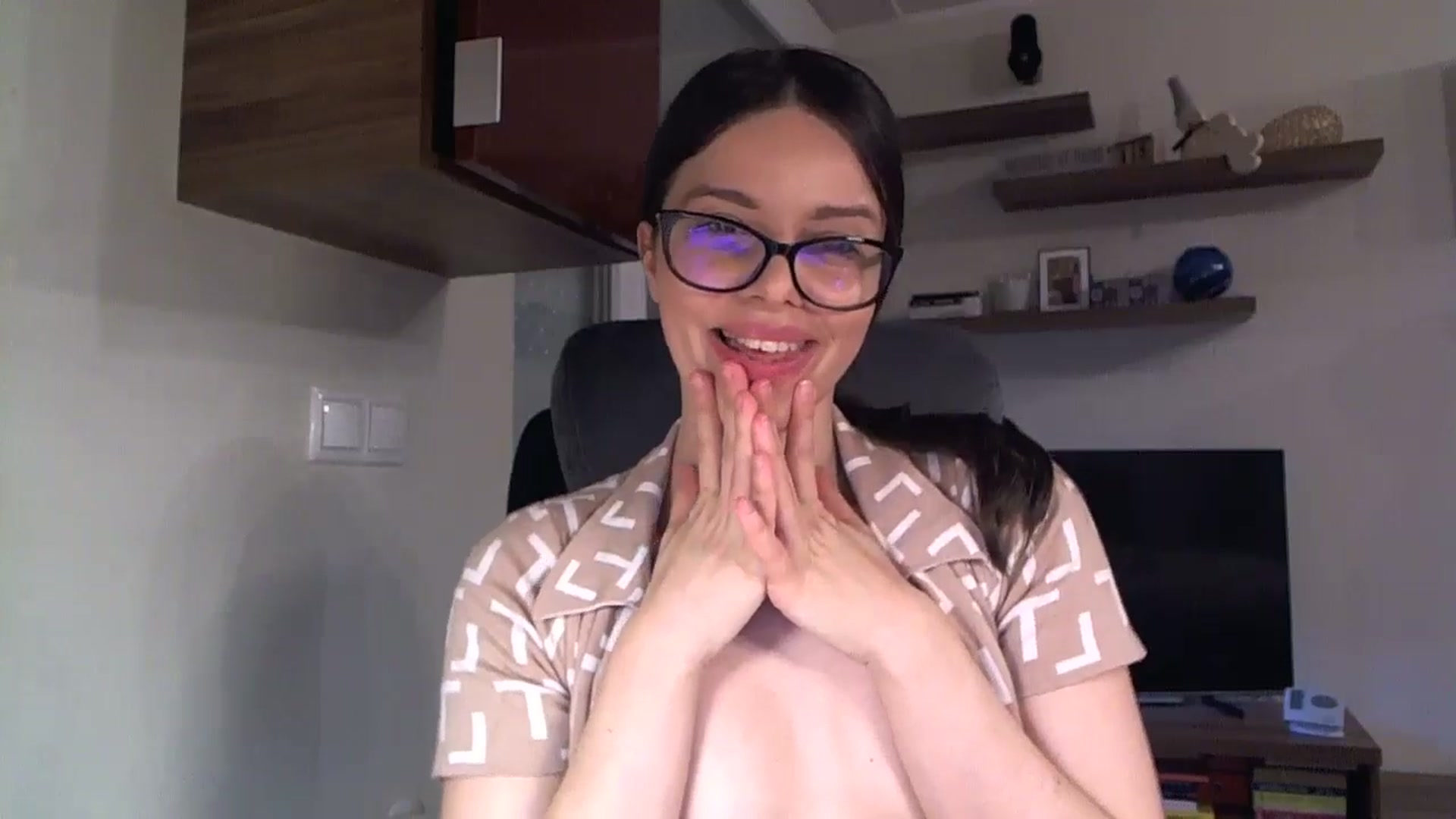 Gallery image thumbnail from Heaven_hot's myfreecams stream on, 11/08/2025, 13:26 image 17 of 20