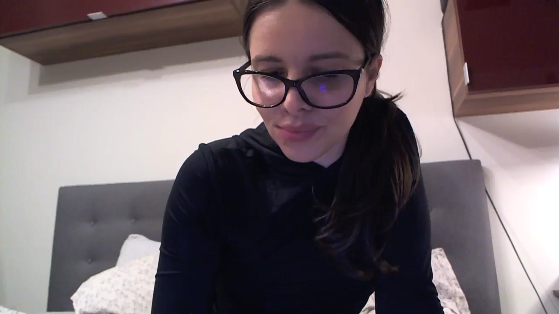Gallery image thumbnail from Heaven_hot's myfreecams stream on, 11/08/2025, 15:58 image 3 of 20