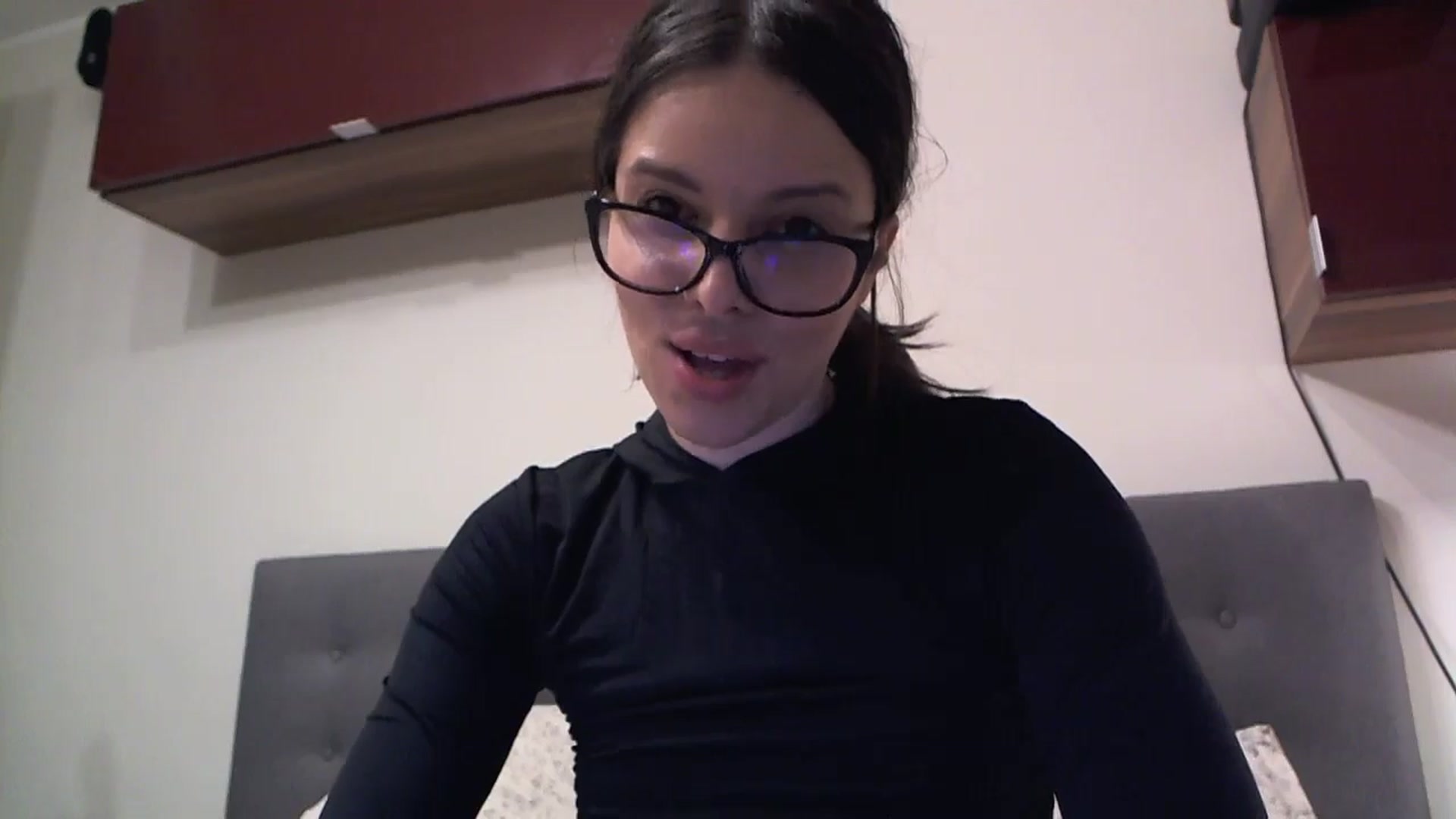 Gallery image thumbnail from Heaven_hot's myfreecams stream on, 11/08/2025, 15:58 image 9 of 20