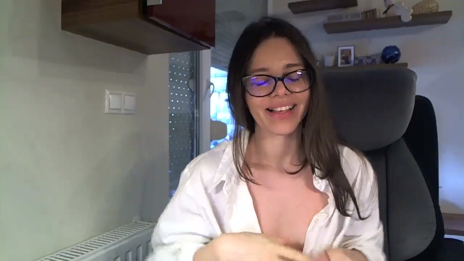Gallery image thumbnail from Heaven_hot's myfreecams stream on, 11/15/2025, 13:35 image 19 of 20