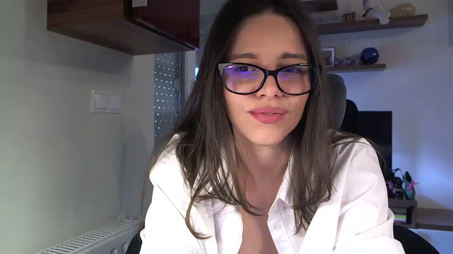 Gallery image thumbnail from Heaven_hot's myfreecams stream on, 11/15/2025, 13:35 image 13 of 20