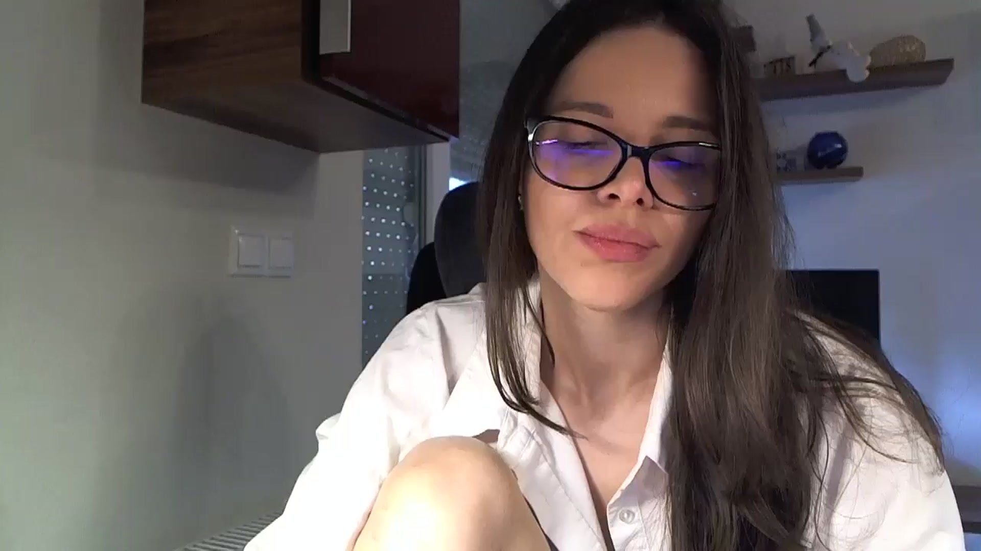 Gallery image thumbnail from Heaven_hot's myfreecams stream on, 11/15/2025, 13:35 image 17 of 20