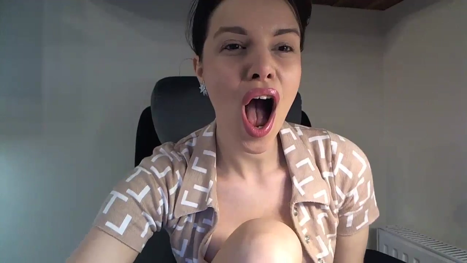 Gallery image thumbnail from Heaven_hot's myfreecams stream on, 11/28/2025, 11:51 image 3 of 20