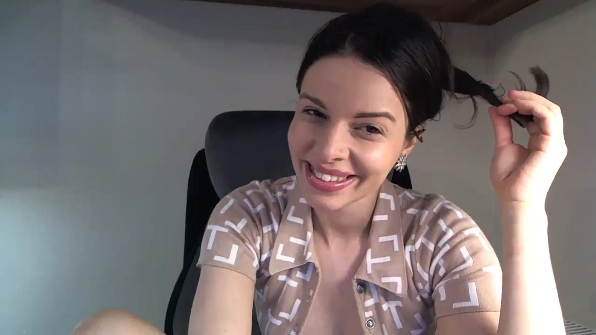 Gallery image thumbnail from Heaven_hot's myfreecams stream on, 11/28/2025, 11:51 image 7 of 20