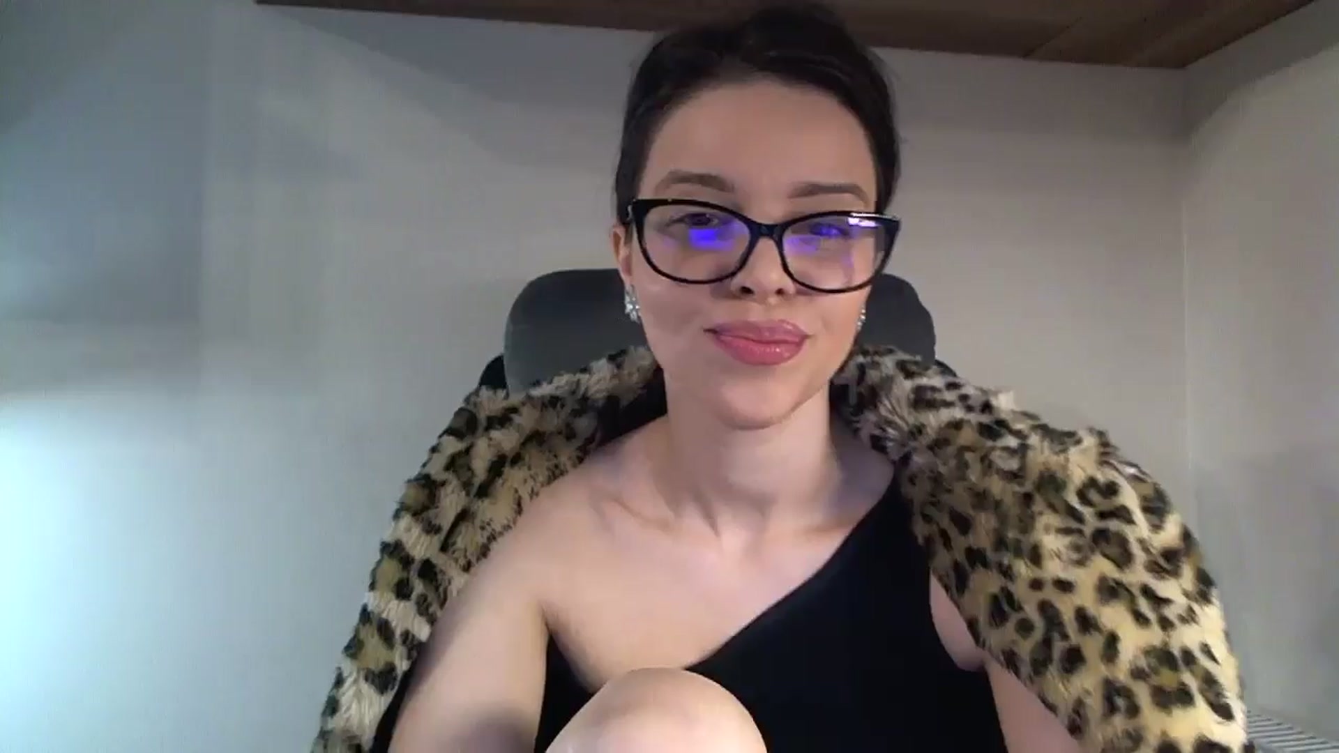 Gallery image thumbnail from Heaven_hot's myfreecams stream on, 11/29/2025, 11:12 image 14 of 20