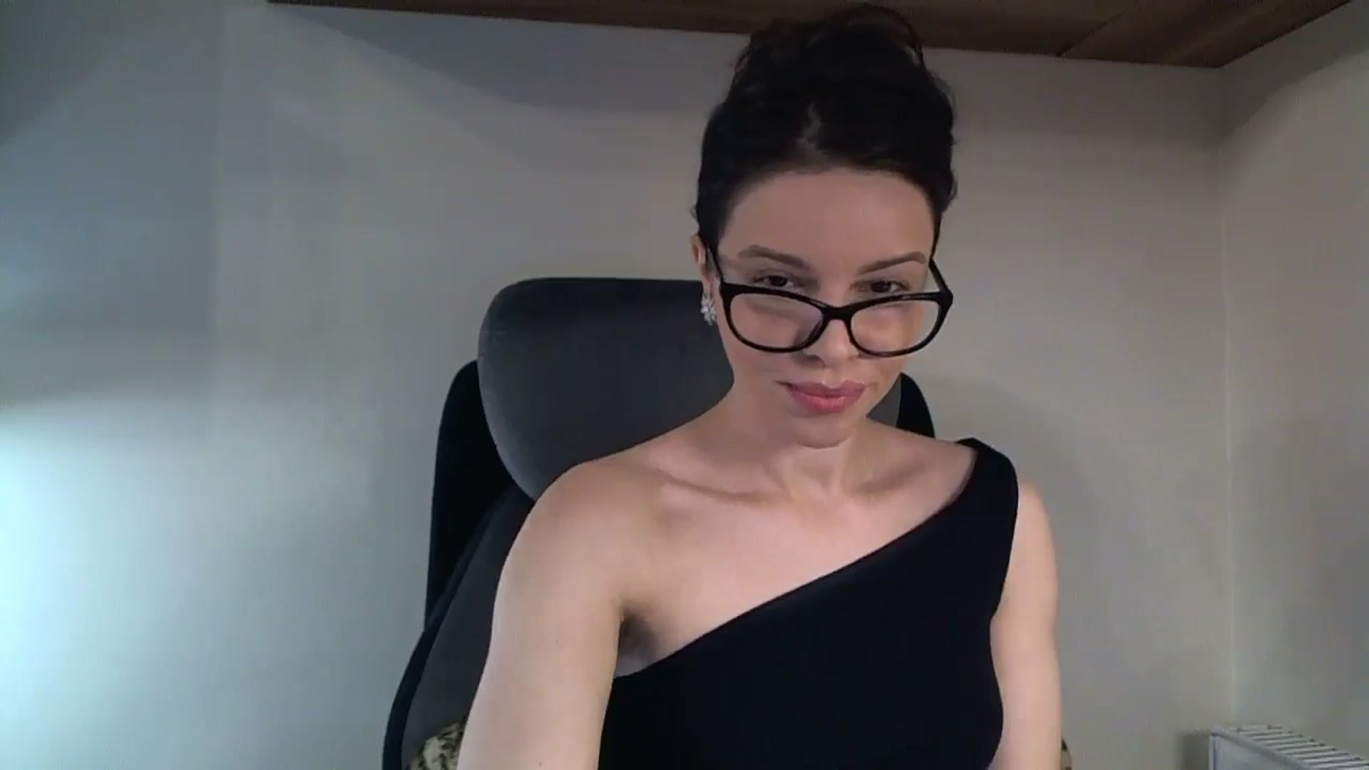 Gallery image thumbnail from Heaven_hot's myfreecams stream on, 11/29/2025, 11:12 image 10 of 20