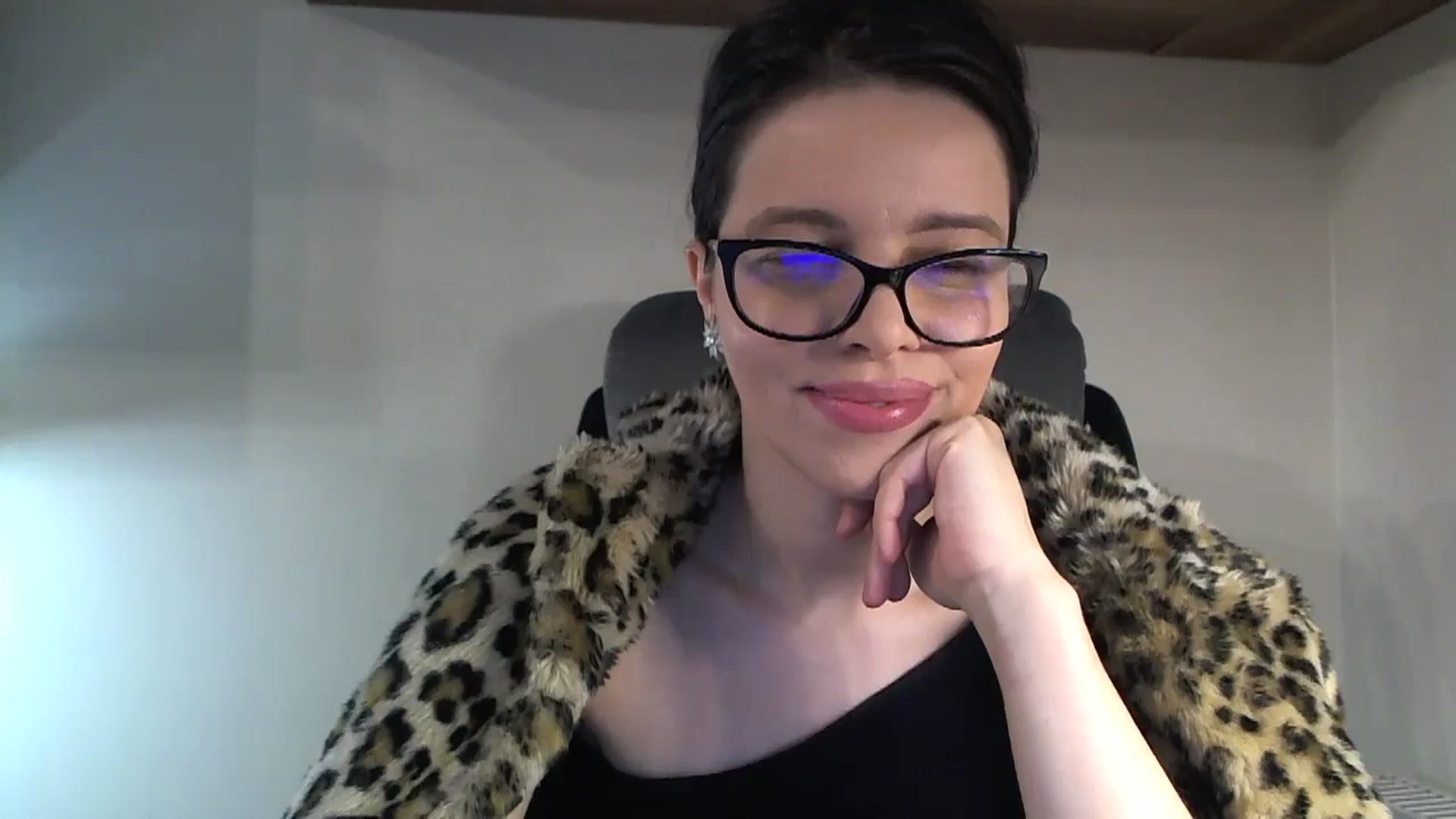 Gallery image thumbnail from Heaven_hot's myfreecams stream on, 11/29/2025, 11:12 image 12 of 20