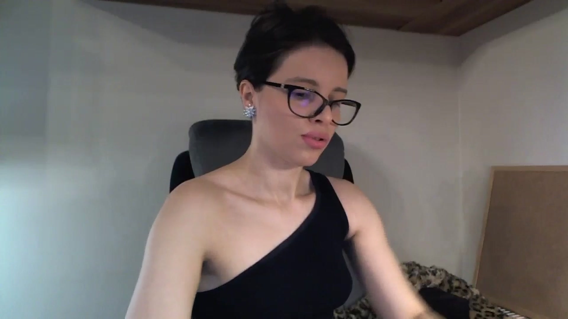 Gallery image thumbnail from Heaven_hot's myfreecams stream on, 11/29/2025, 11:12 image 19 of 20