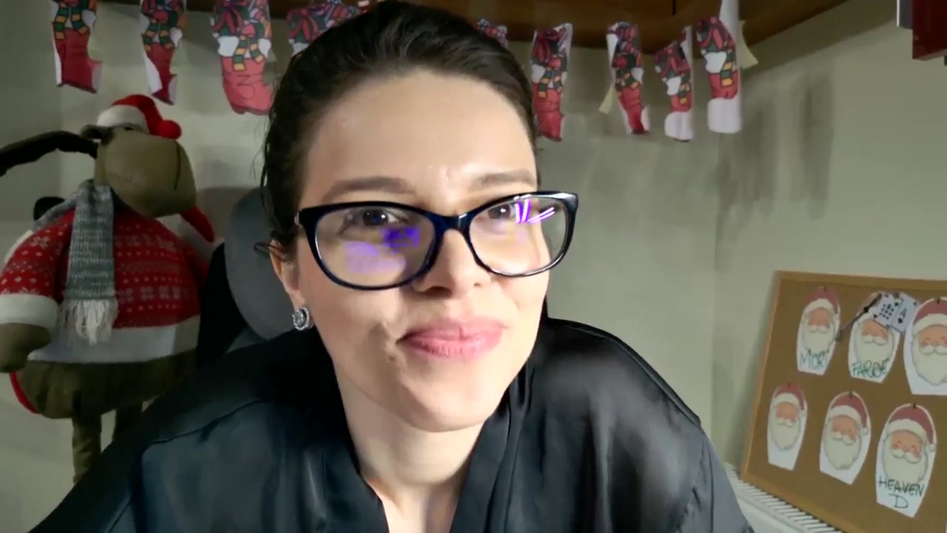 Gallery image thumbnail from Heaven_hot's myfreecams stream on, 12/14/2025, 16:31 image 17 of 20