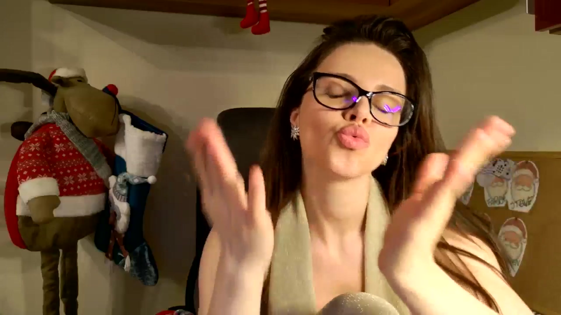 Gallery image thumbnail from Heaven_hot's myfreecams stream on, 12/22/2025, 18:28 image 17 of 20