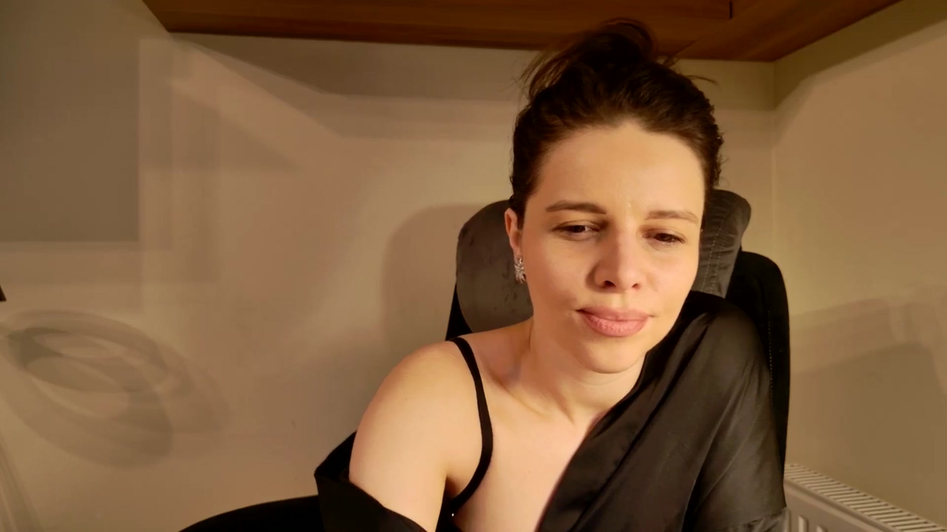 Gallery image thumbnail from Heaven_hot's myfreecams stream on, 01/11/2026, 15:24 image 7 of 20