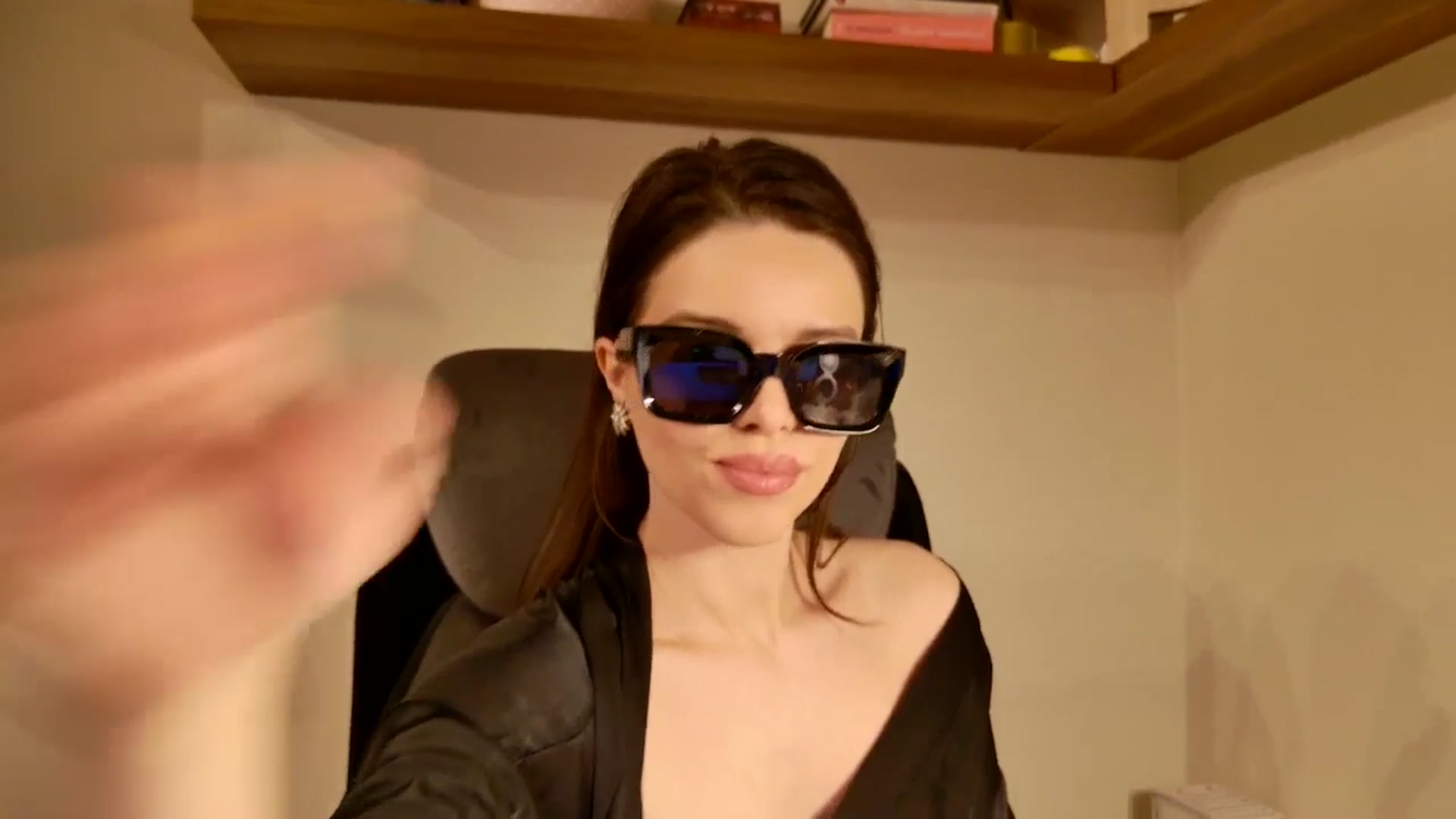Gallery image thumbnail from Heaven_hot's myfreecams stream on, 01/11/2026, 17:49 image 18 of 20