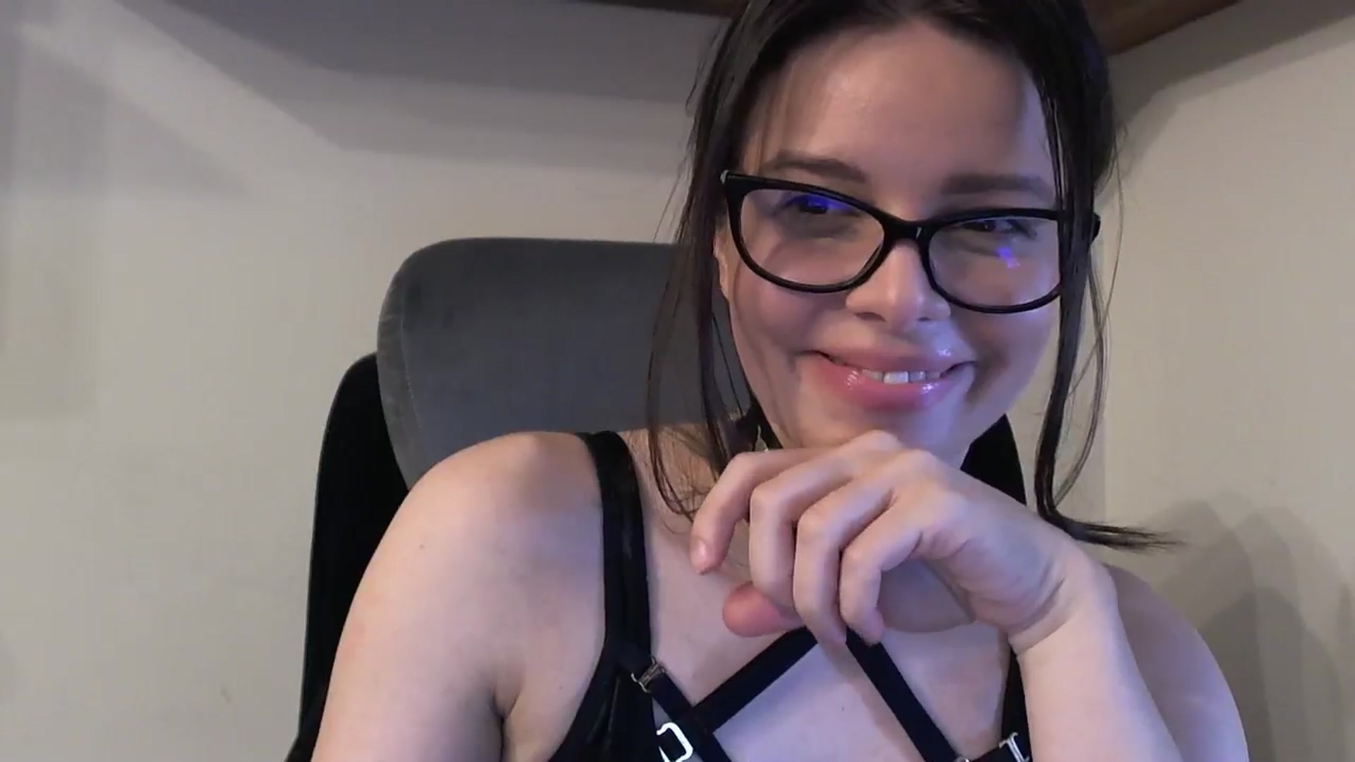 Gallery image thumbnail from Heaven_hot's myfreecams stream on, 01/18/2026, 13:53 image 11 of 20