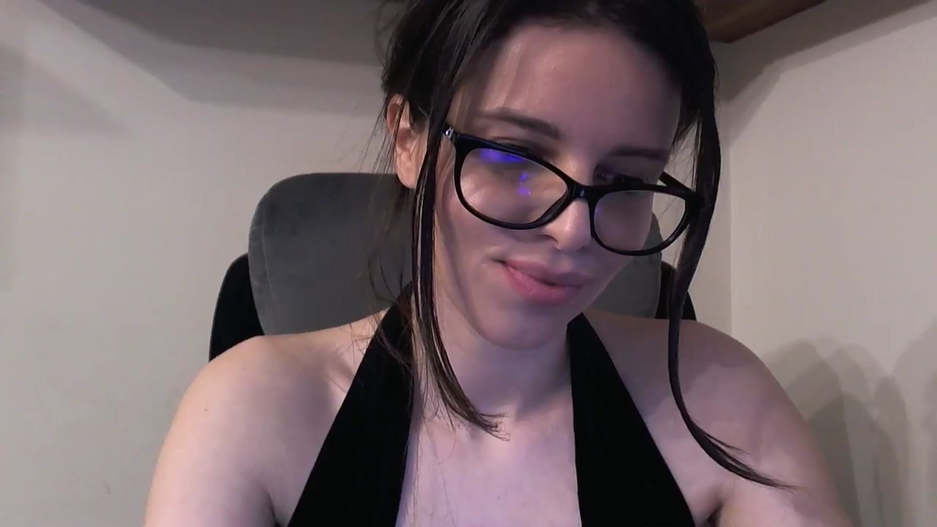 Gallery image thumbnail from Heaven_hot's myfreecams stream on, 01/18/2026, 15:38 image 8 of 20
