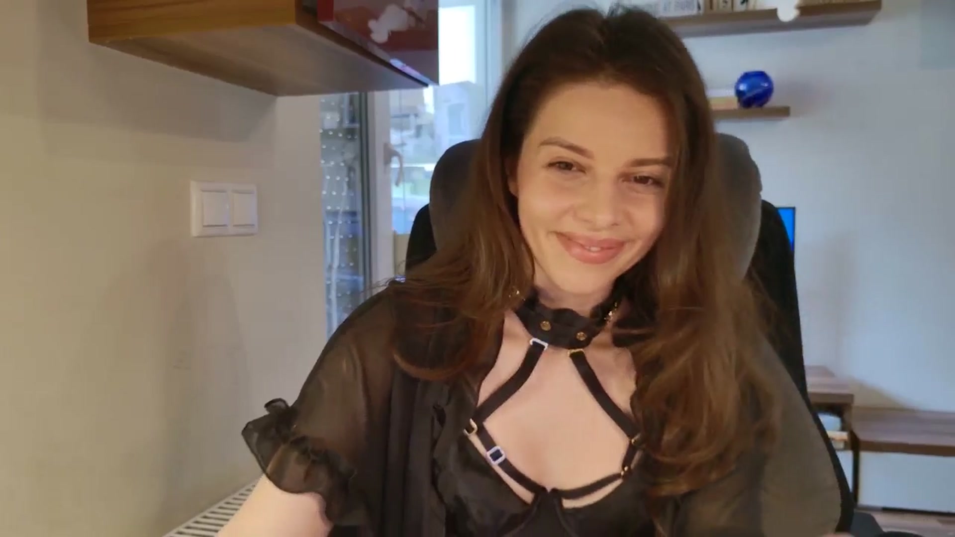 Gallery image thumbnail from Heaven_hot's myfreecams stream on, 03/21/2026, 12:21 image 14 of 20