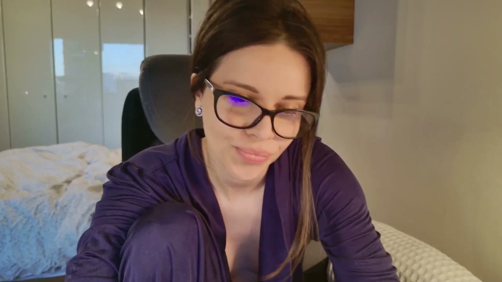 Gallery image thumbnail from Heaven_hot's myfreecams stream on, 04/05/2026, 16:47 image 18 of 20