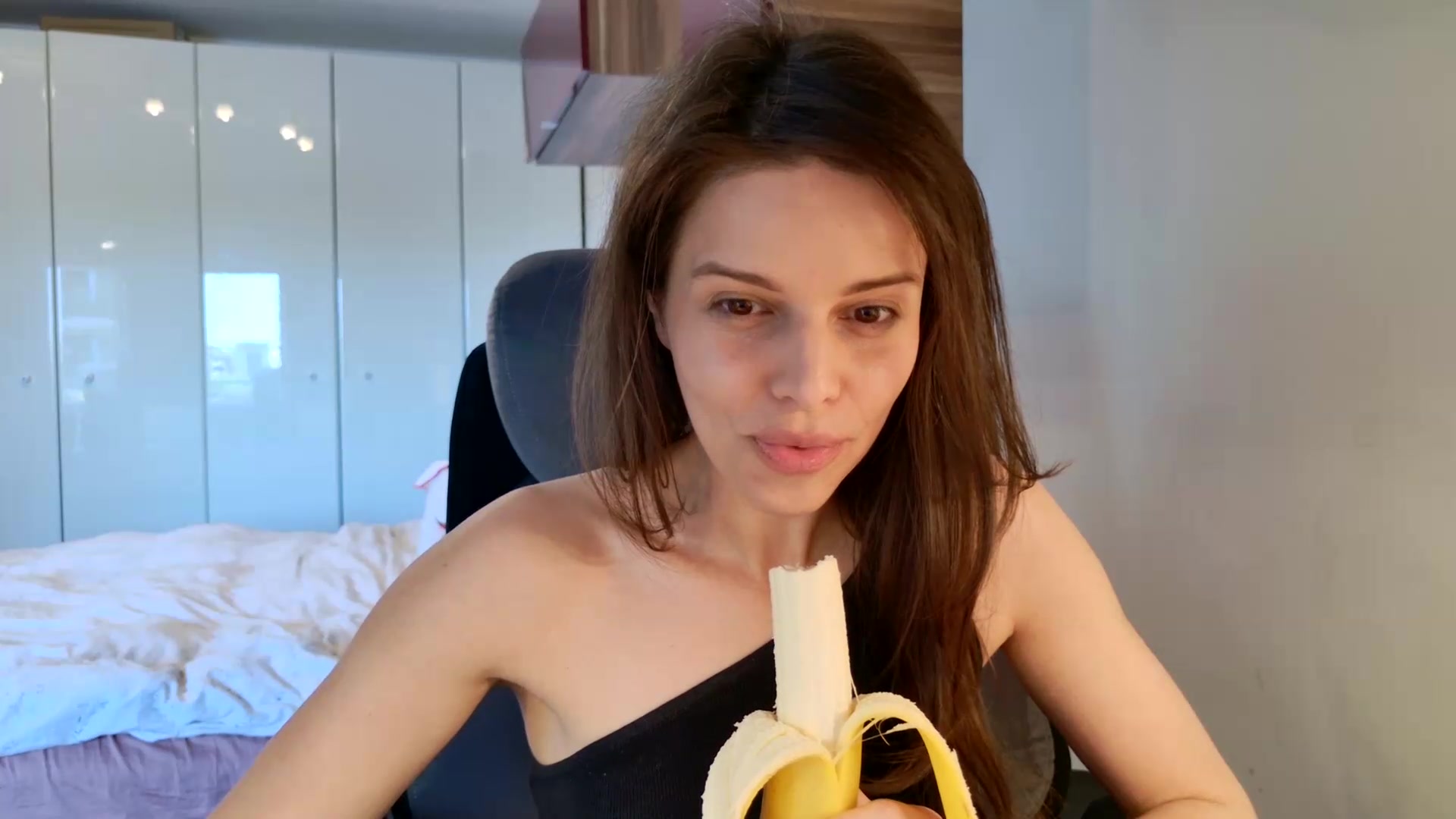 Gallery image thumbnail from Heaven_hot's myfreecams stream on, 05/23/2026, 14:11 image 16 of 20
