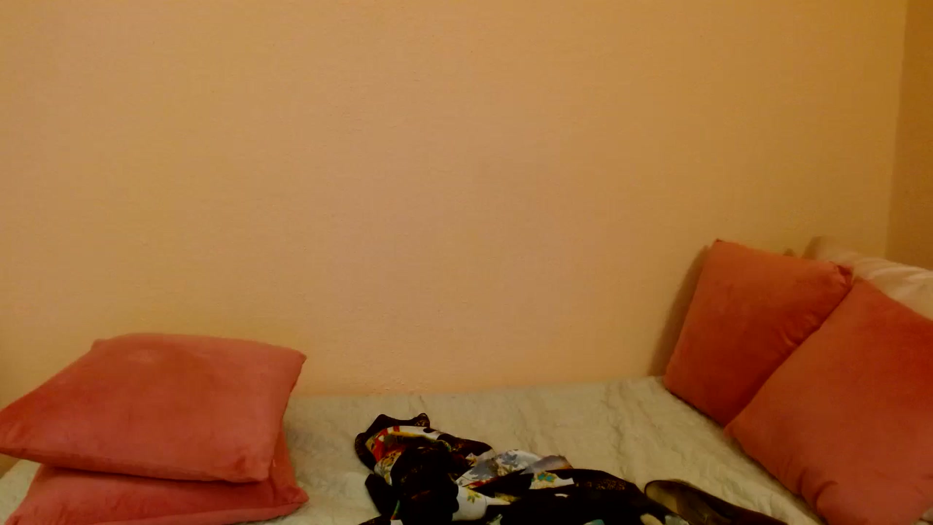 Gallery image thumbnail from HeavensHoney1's myfreecams stream on, 02/18/2025, 16:39 image 8 of 20