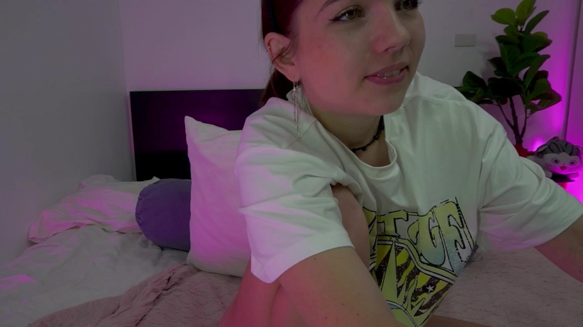 Gallery image thumbnail from Heeykitty's myfreecams stream on, 03/24/2025, 05:11 image 18 of 20