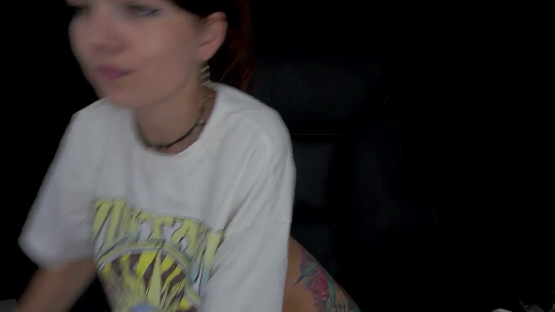 Gallery image thumbnail from Heeykitty's myfreecams stream on, 04/14/2025, 12:28 image 9 of 20