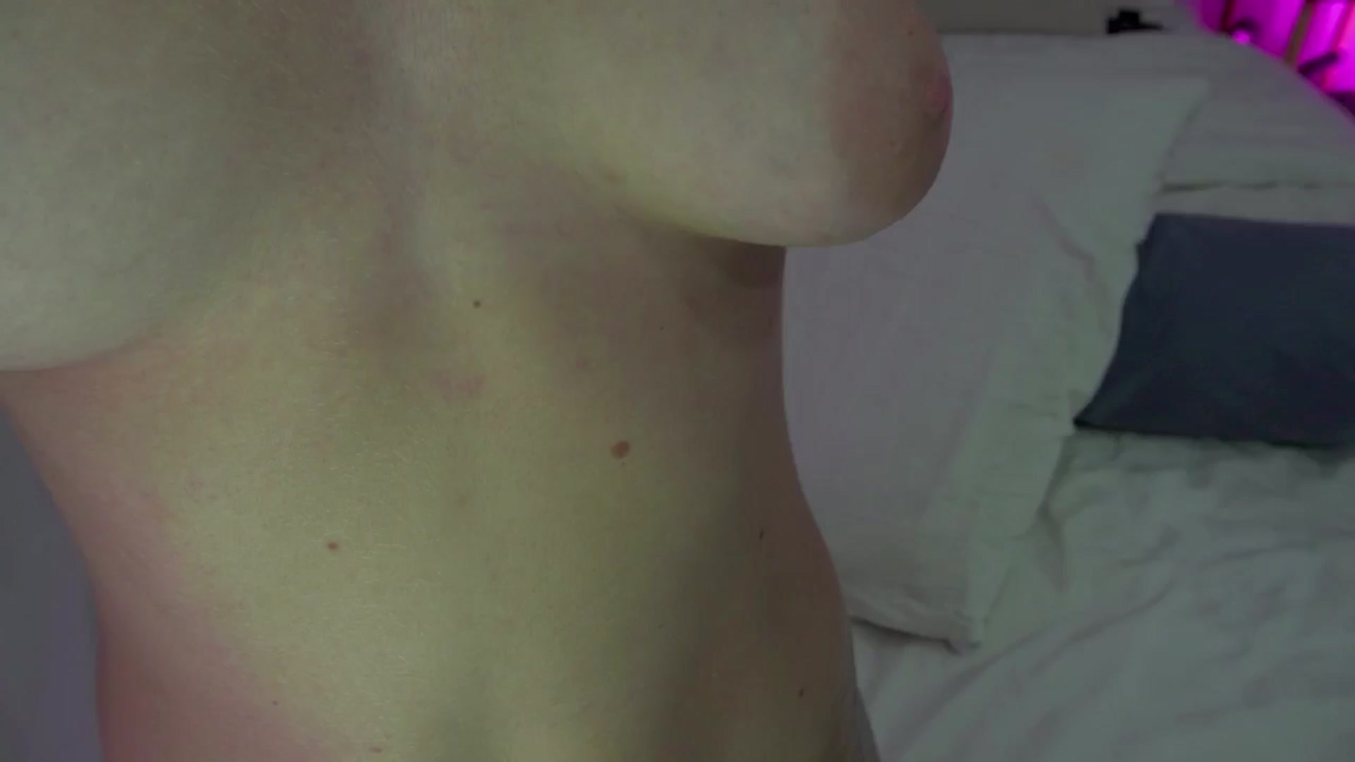 Gallery image thumbnail from Heeykitty's myfreecams stream on, 05/19/2025, 05:07 image 10 of 20