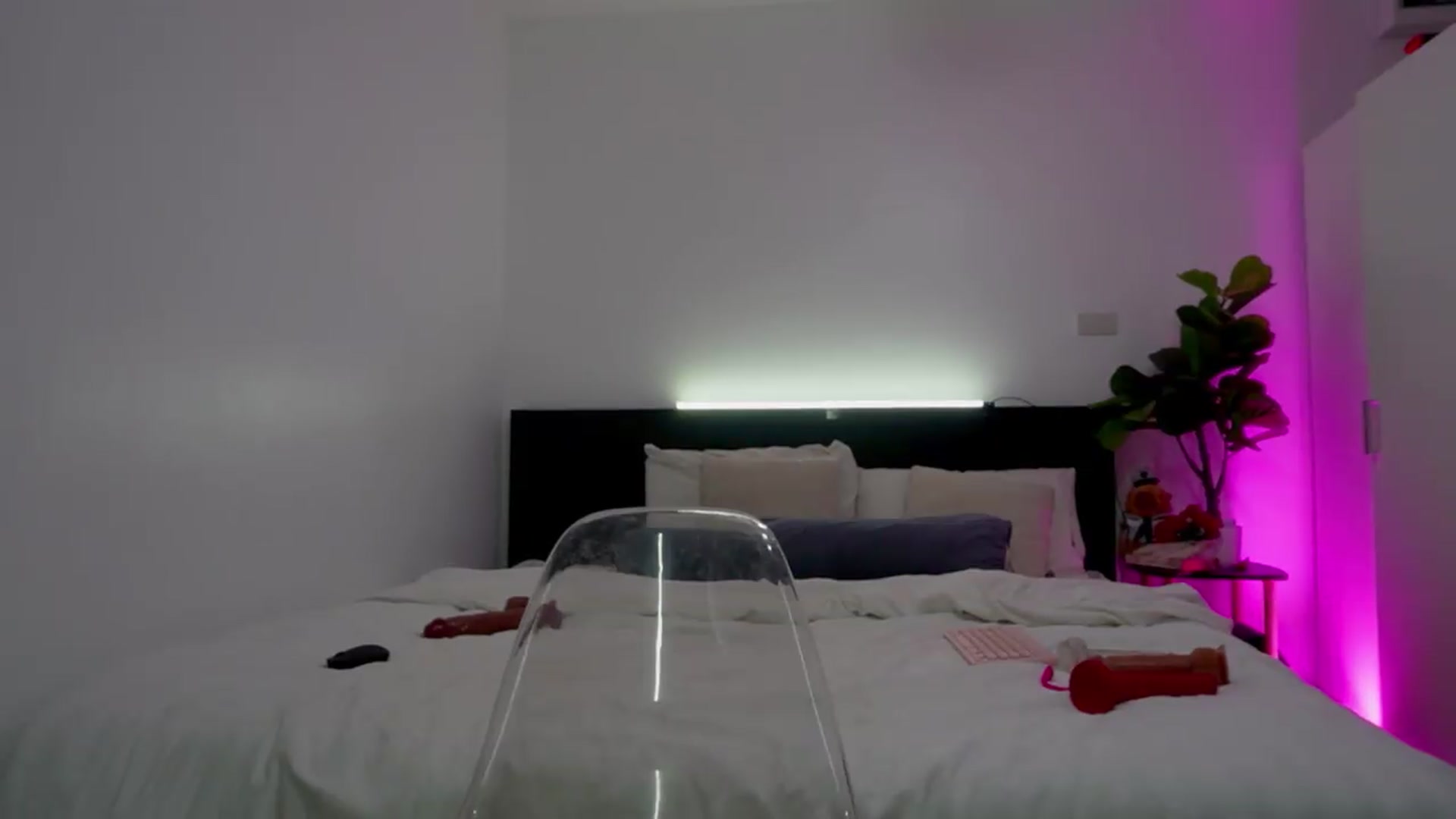 Gallery image thumbnail from Heeykitty's myfreecams stream on, 06/23/2026, 02:25 image 20 of 20