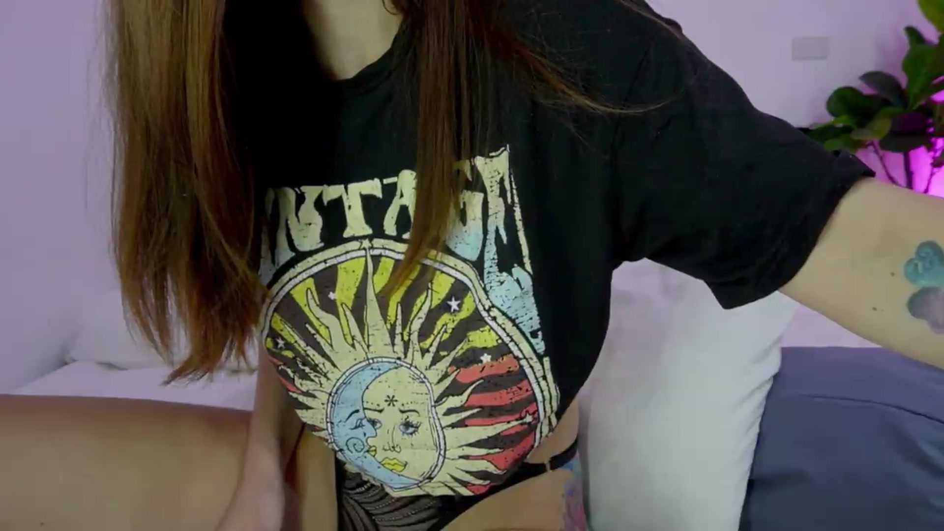 Gallery image thumbnail from Heeykitty's myfreecams stream on, 07/07/2026, 05:14 image 13 of 20