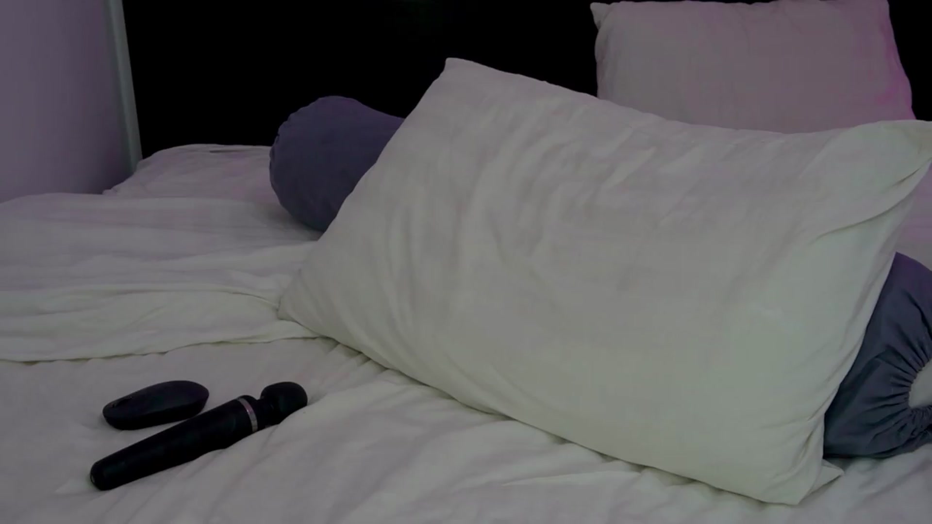 Gallery image thumbnail from Heeykitty's myfreecams stream on, 07/17/2026, 04:04 image 6 of 20