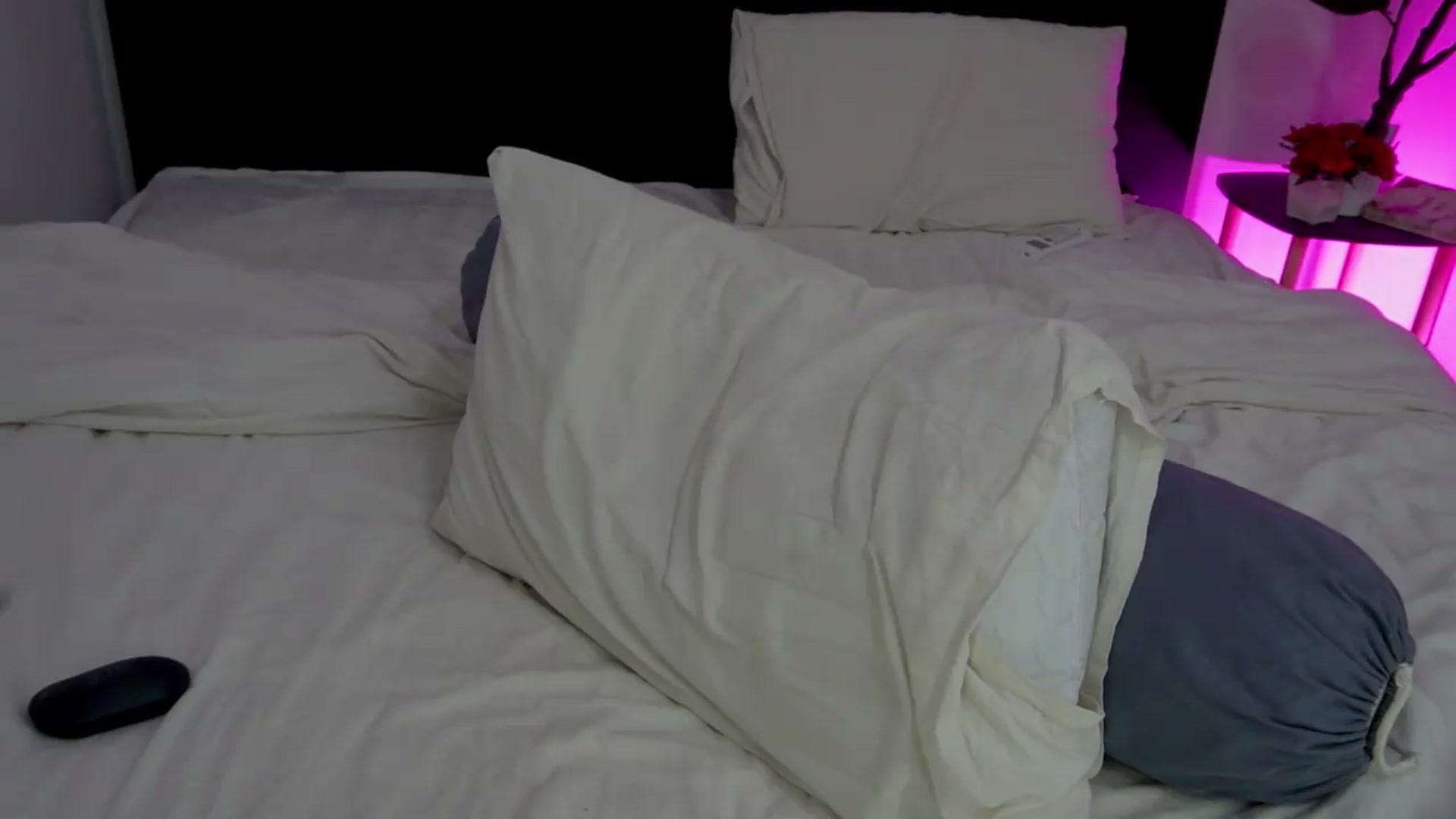 Gallery image thumbnail from Heeykitty's myfreecams stream on, 08/09/2026, 03:57 image 20 of 20