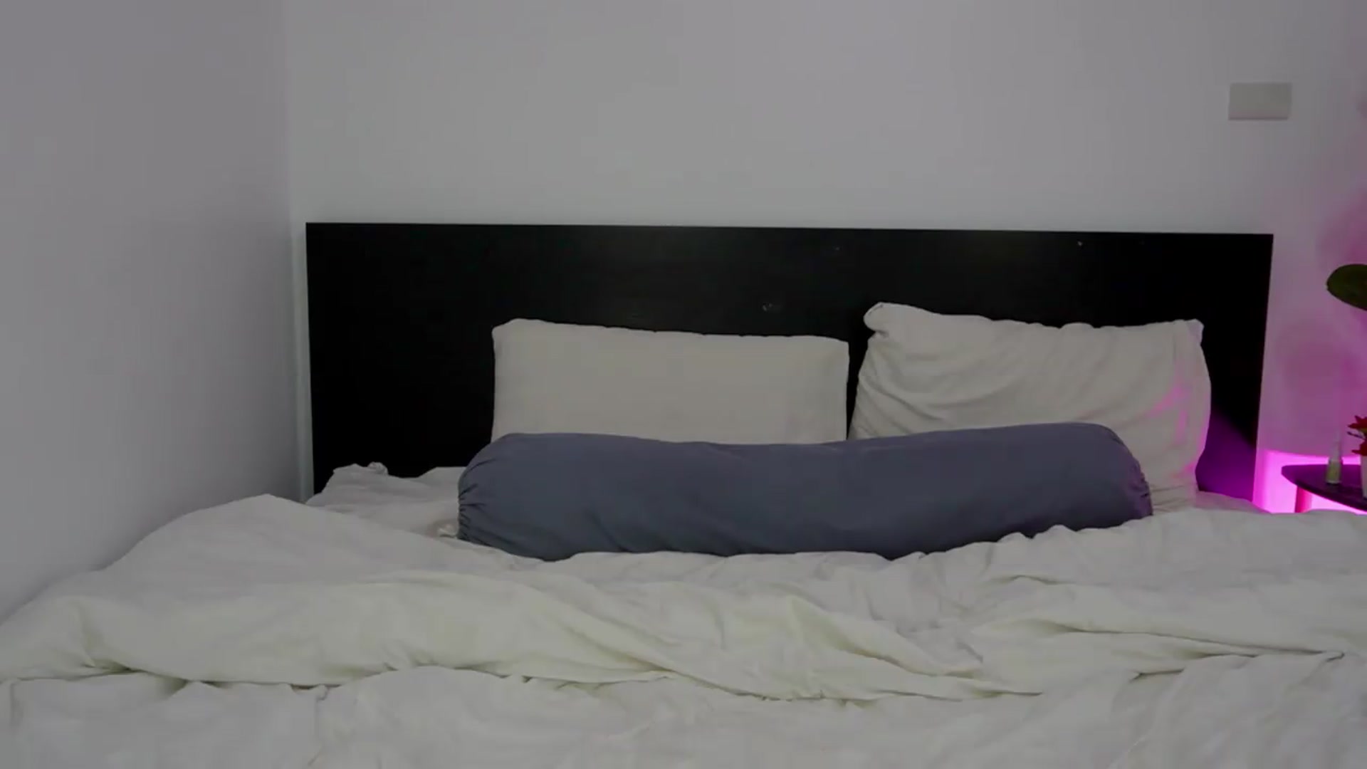 Gallery image thumbnail from Heeykitty's myfreecams stream on, 08/11/2026, 03:24 image 8 of 20