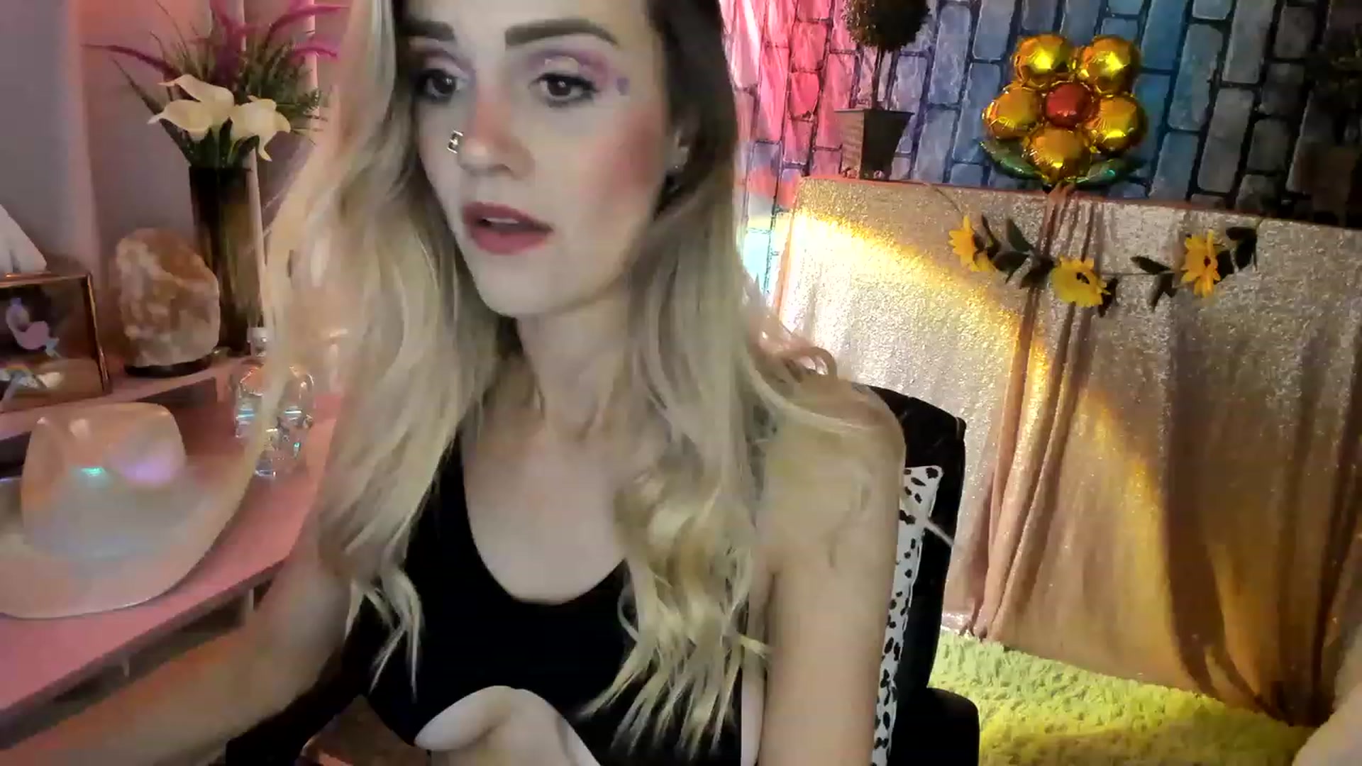 Gallery image thumbnail from HeidiKlumsy's myfreecams stream on, 06/01/2023, 06:13 image 15 of 20