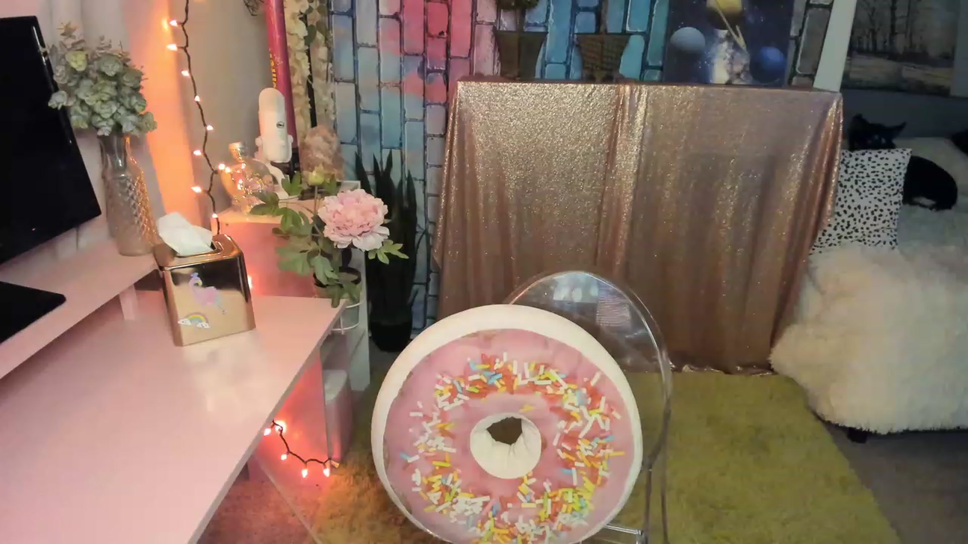 Gallery image thumbnail from HeidiKlumsy's myfreecams stream on, 06/29/2023, 07:31 image 3 of 20