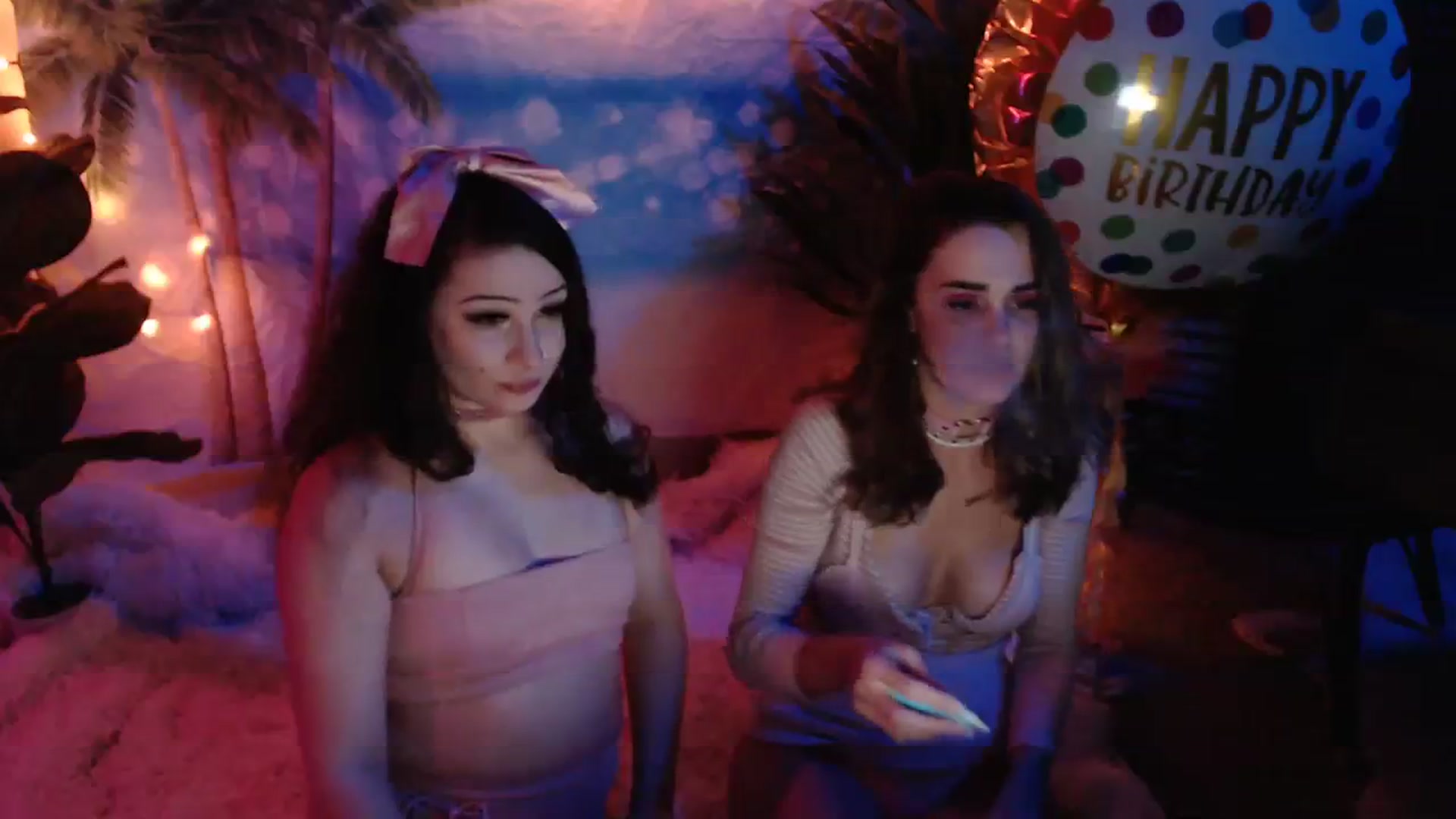 Gallery image thumbnail from HeidiKlumsy's myfreecams stream on, 08/03/2023, 05:43 image 8 of 20
