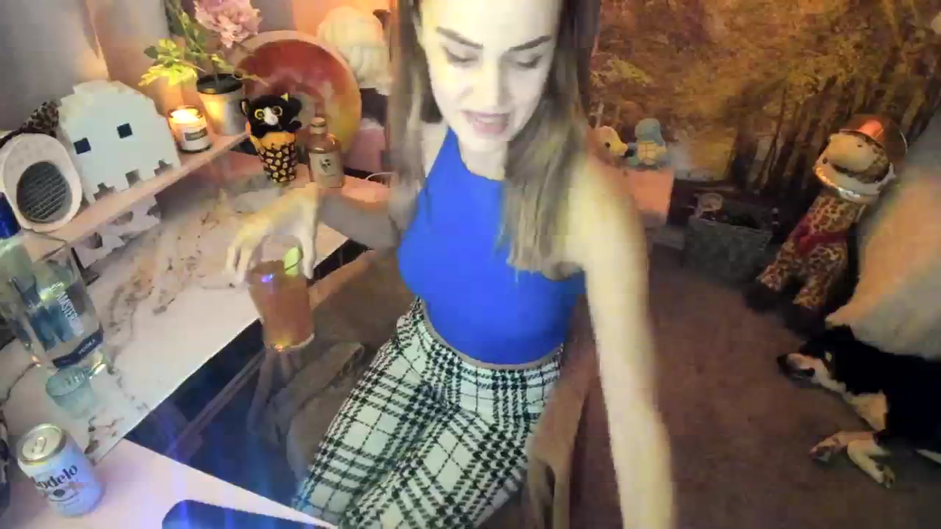 Gallery image thumbnail from HeidiKlumsy's myfreecams stream on, 09/20/2023, 04:33 image 12 of 20