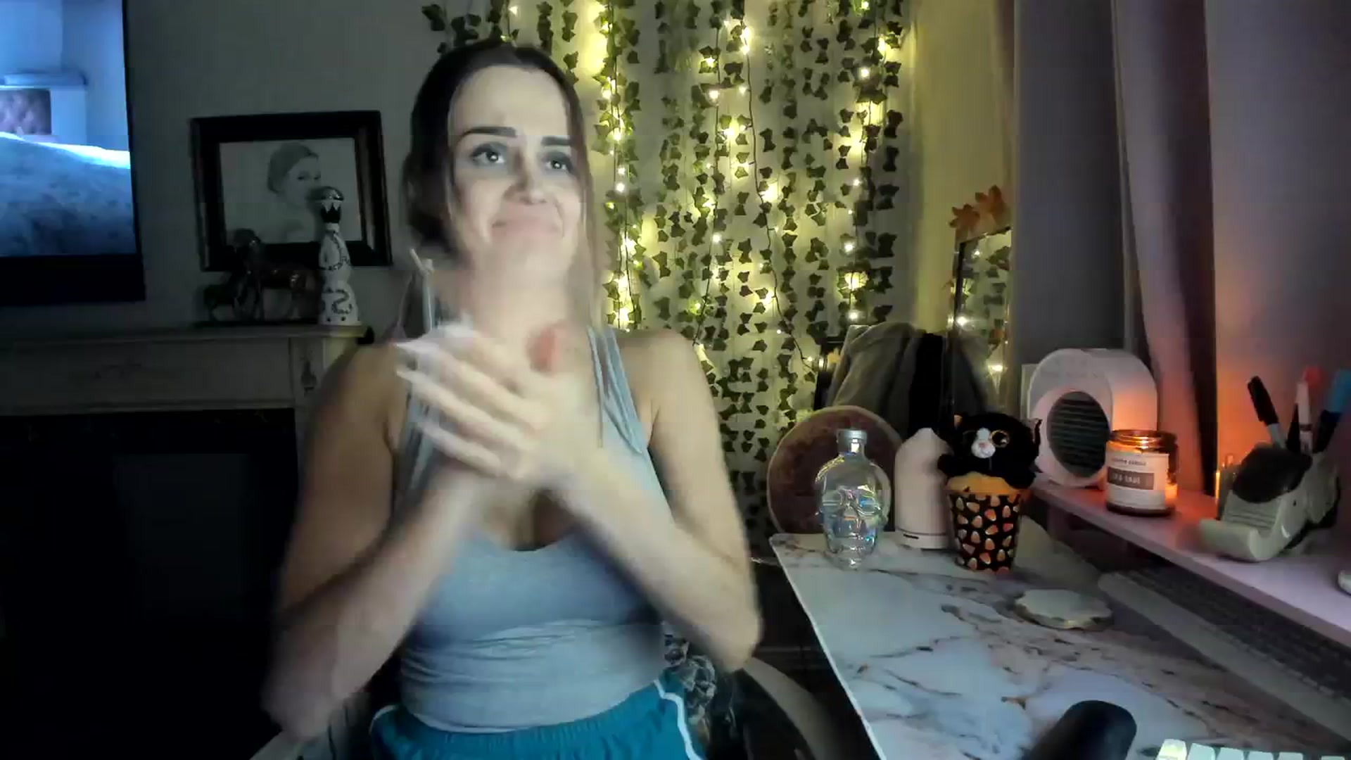 Gallery image thumbnail from HeidiKlumsy's myfreecams stream on, 09/28/2023, 08:20 image 1 of 20