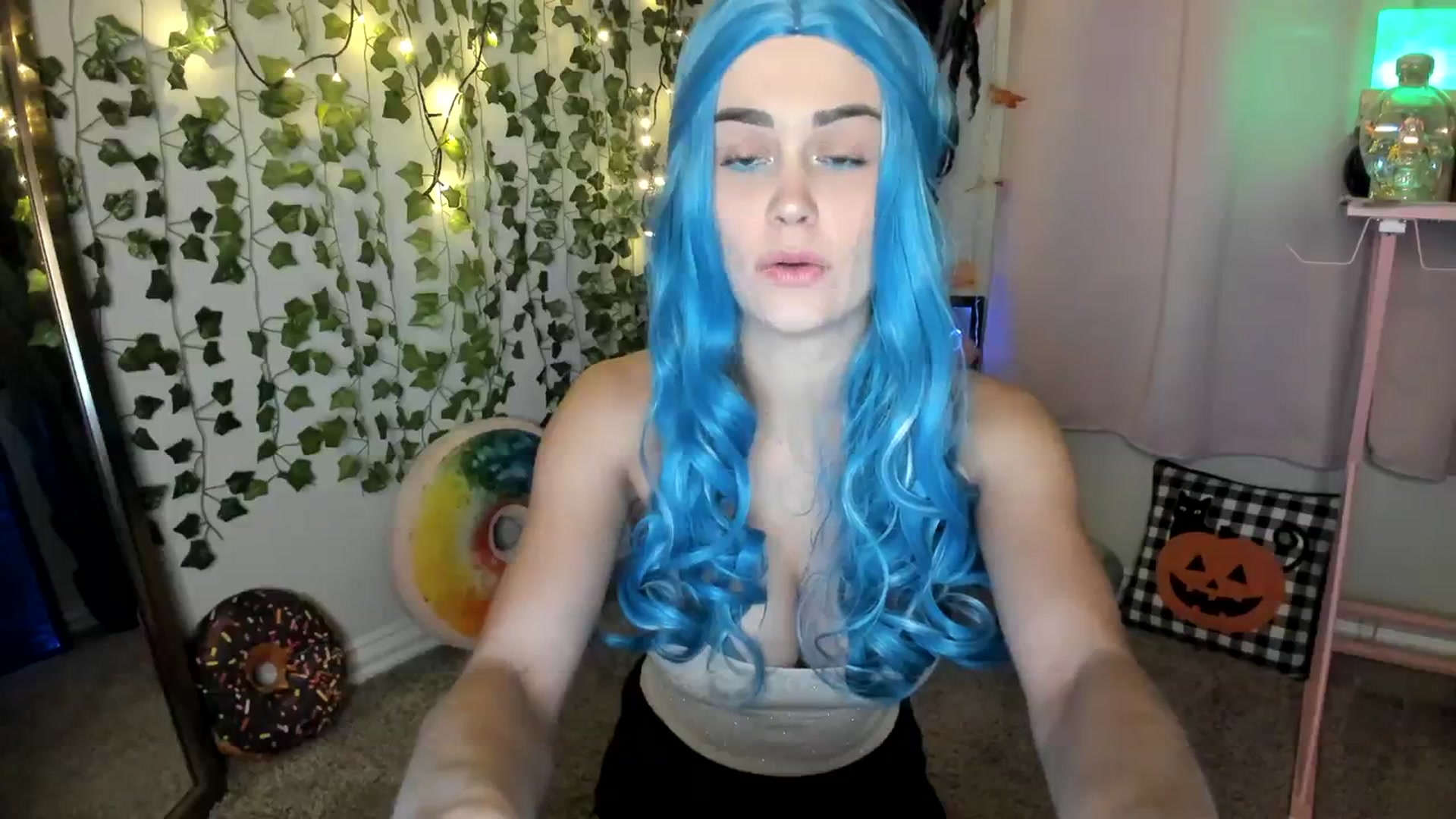 Gallery image thumbnail from HeidiKlumsy's myfreecams stream on, 10/03/2023, 05:56 image 4 of 20